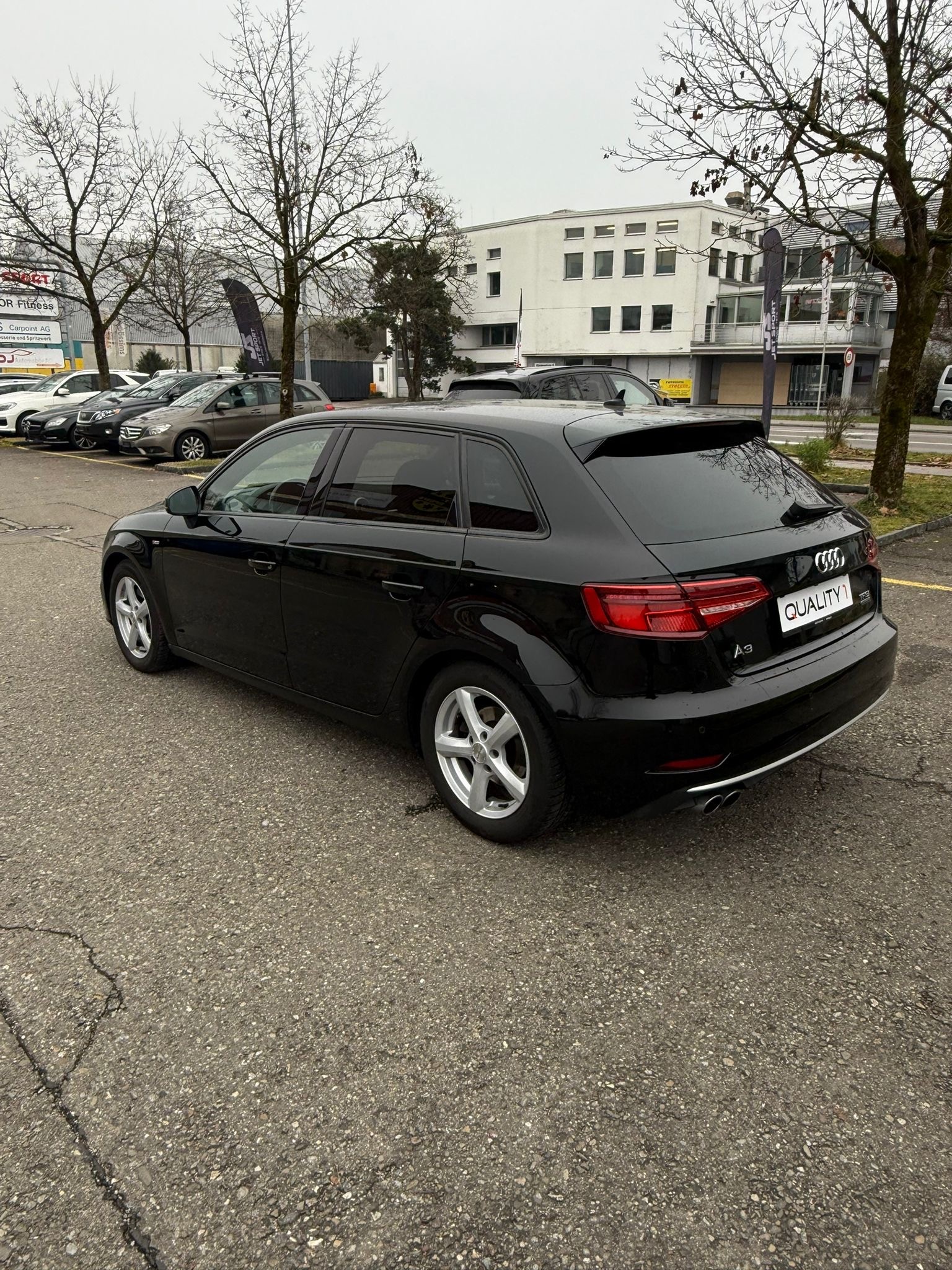 AUDI A3 Sportback 2.0 TFSI Sport quattro S-tronic-image-5