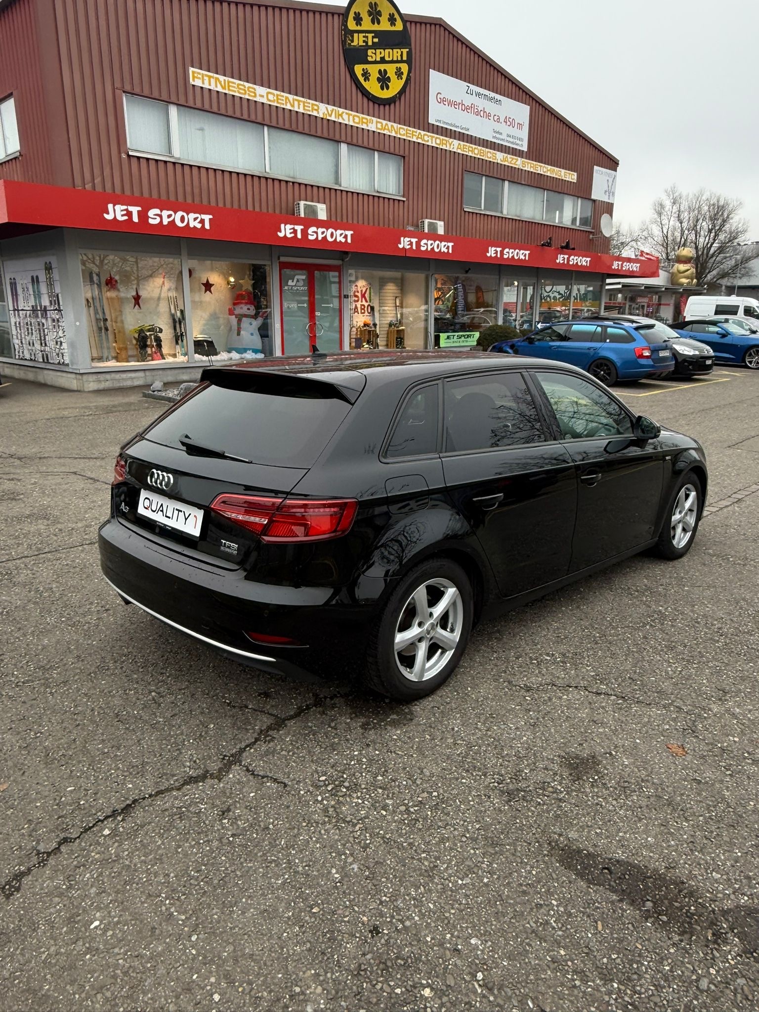 AUDI A3 Sportback 2.0 TFSI Sport quattro S-tronic-image-4