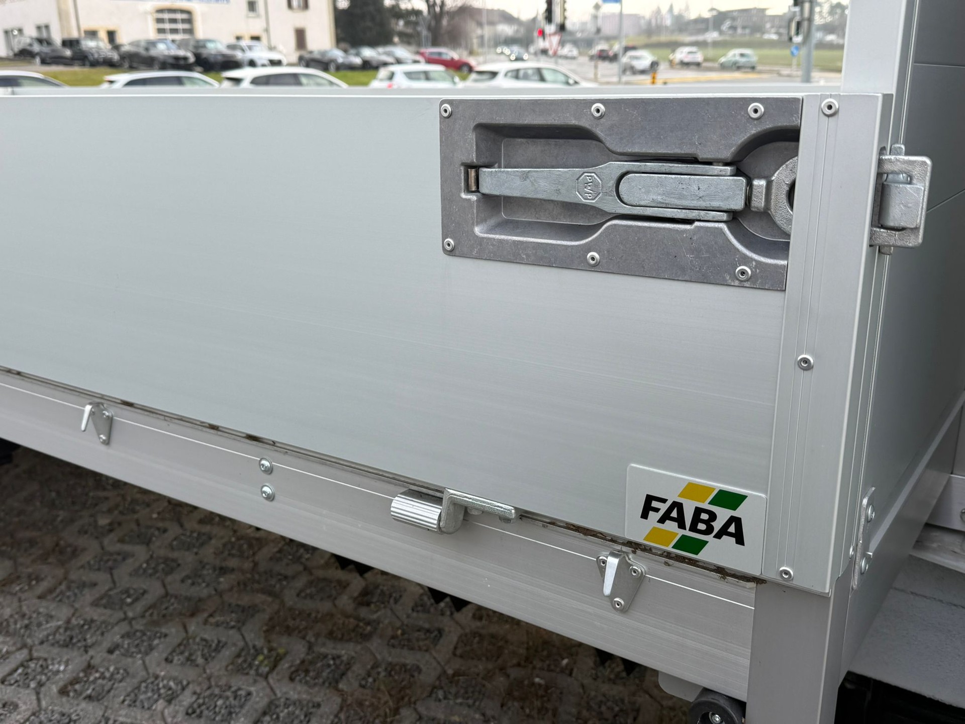 MAXUS eDeliver 9 L4 65kWh-image-9