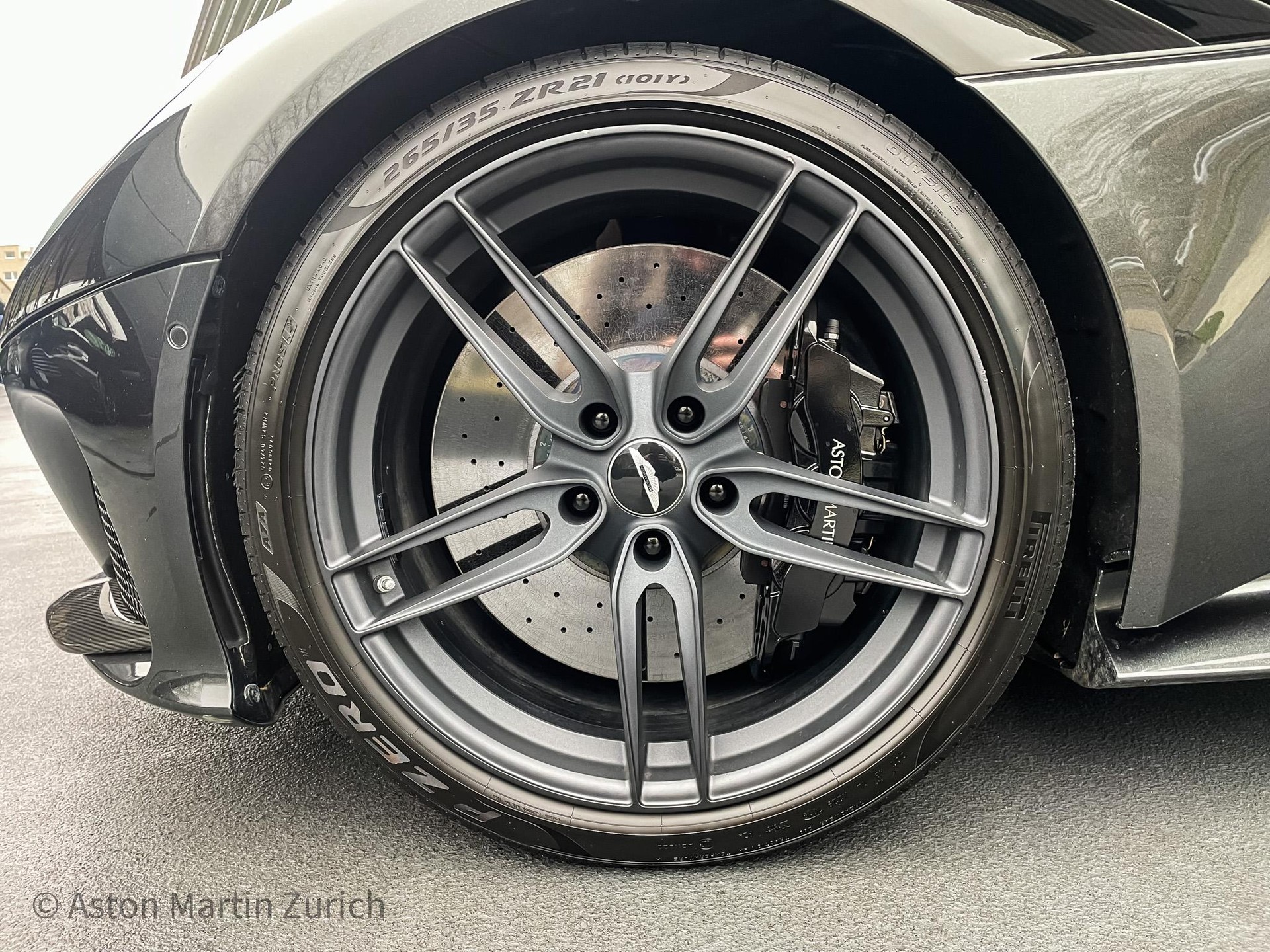 ASTON MARTIN DBS Superleggera Volante 5.2 V12 Bi-Turbo-image-18