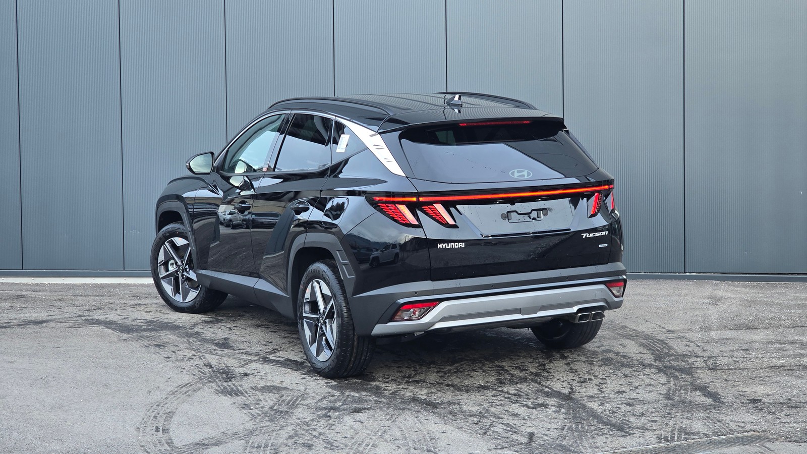 Hyundai Tucson 1.6 48V Amplia 4WD — photo 2