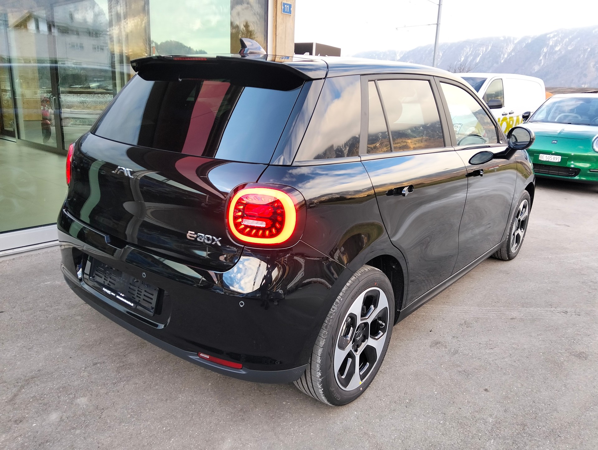 JAC E30X 51 kWh Flagship Pro+-image-4