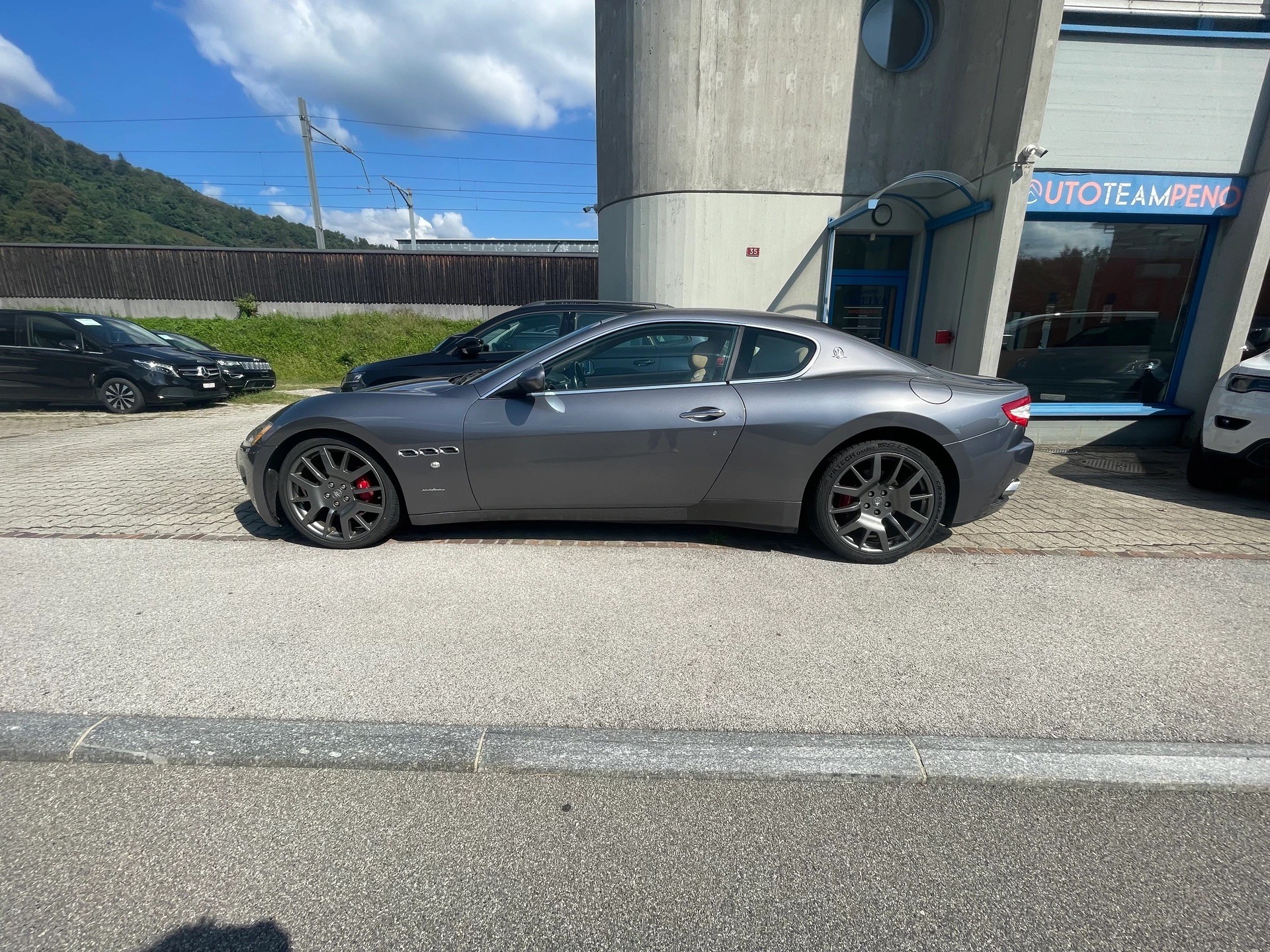 MASERATI GranTurismo Automatica-image-3