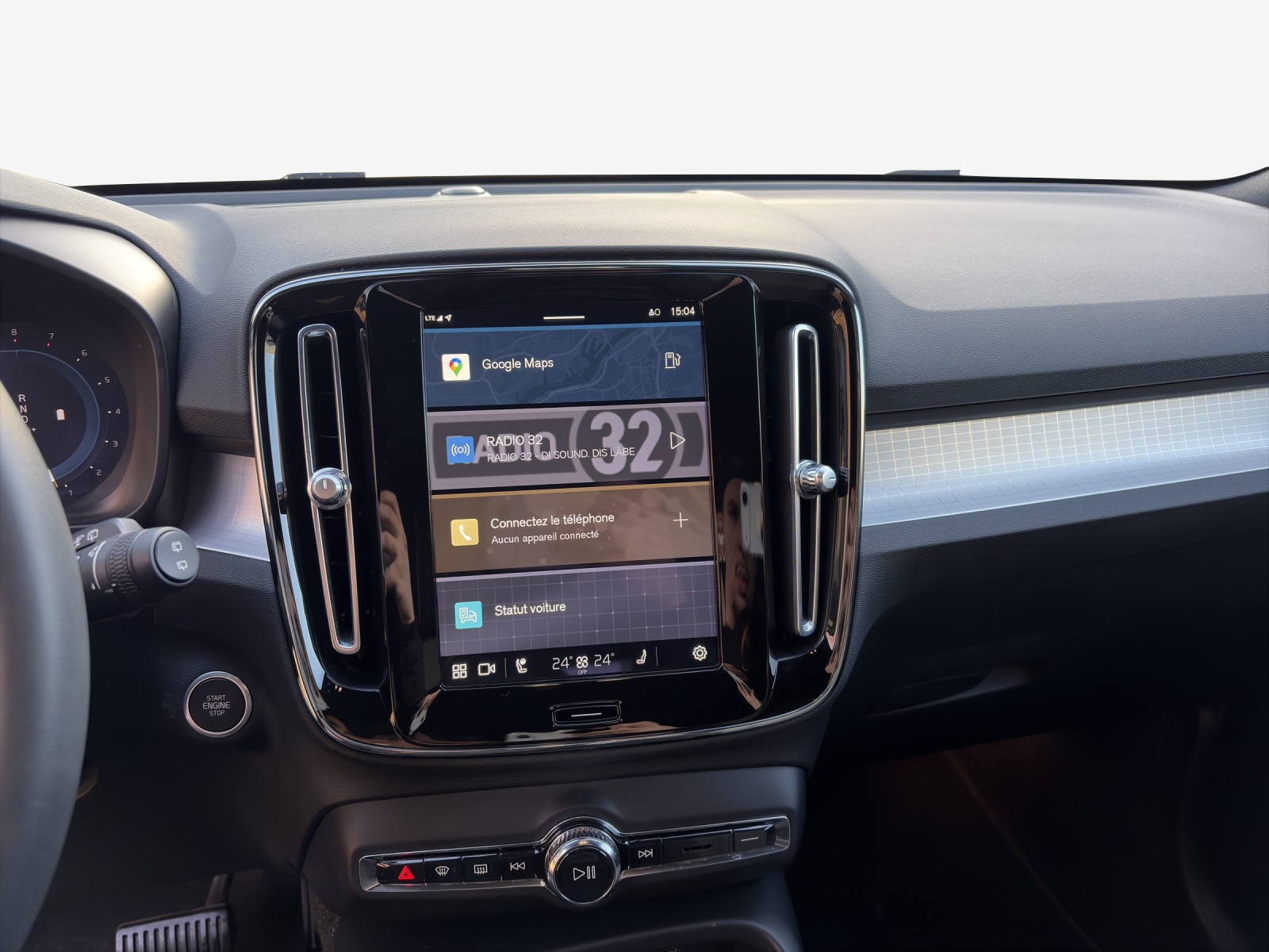 VOLVO XC40 B4 Benzin Mild Hybrid AWD Core DCT-image-10