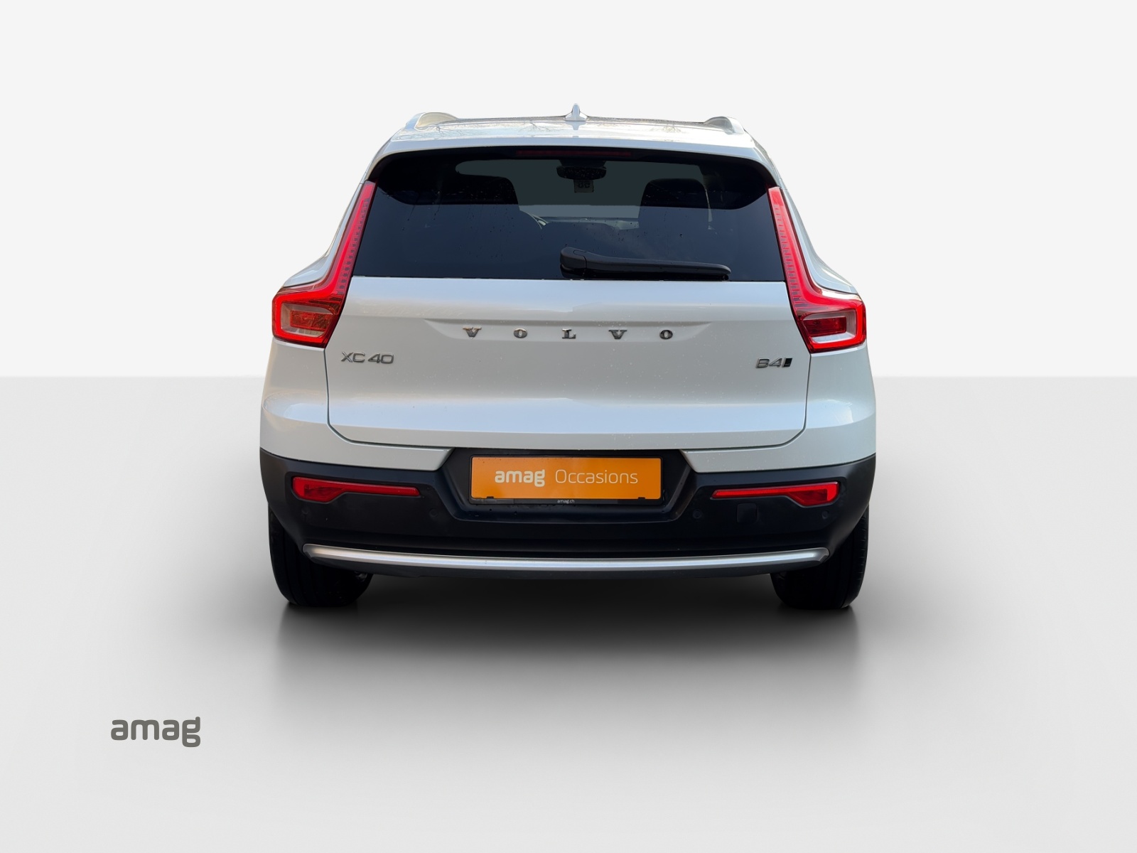 VOLVO XC40 B4 Benzin Mild Hybrid AWD Core DCT-image-3