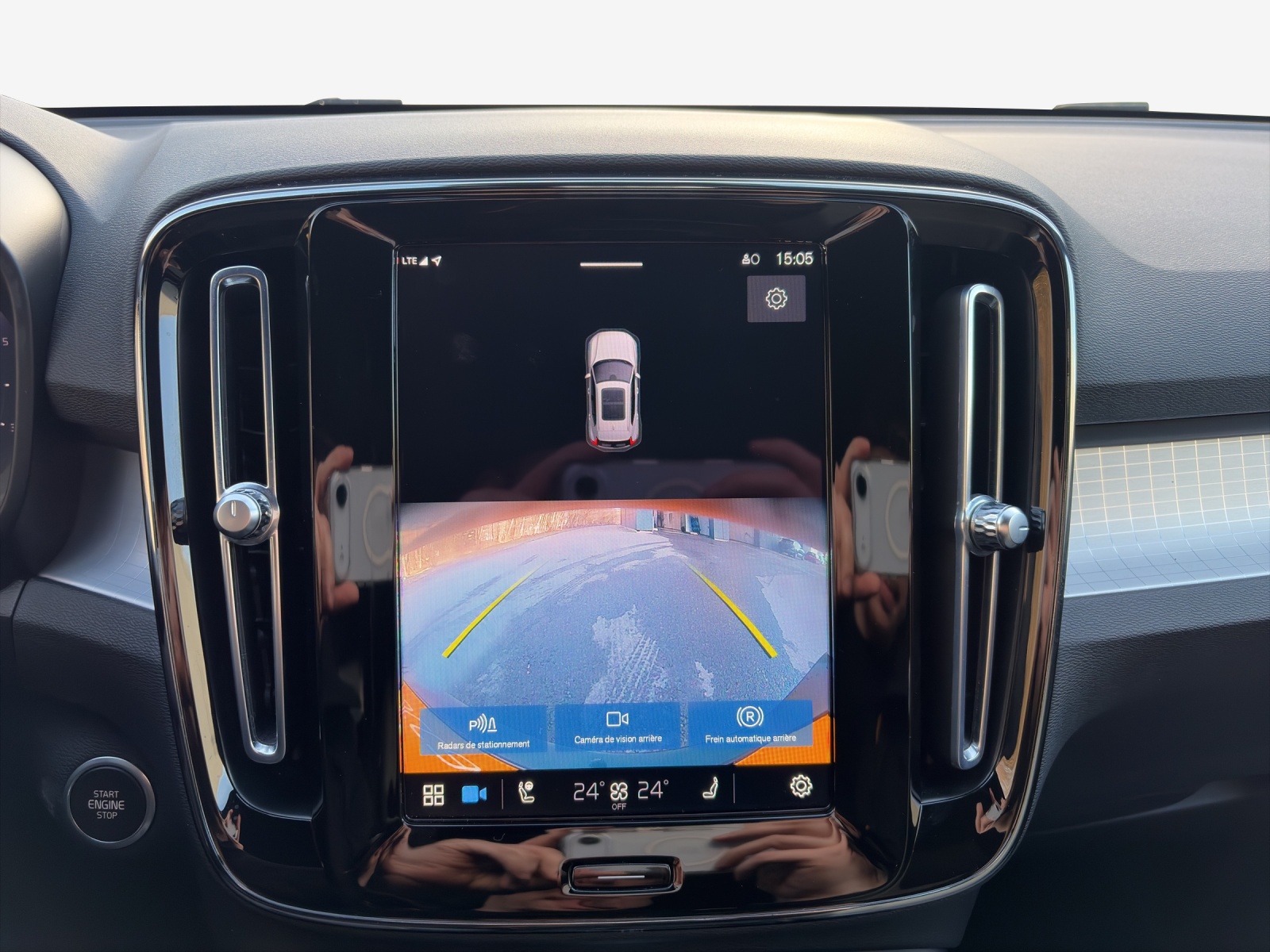 VOLVO XC40 B4 Benzin Mild Hybrid AWD Core DCT-image-15