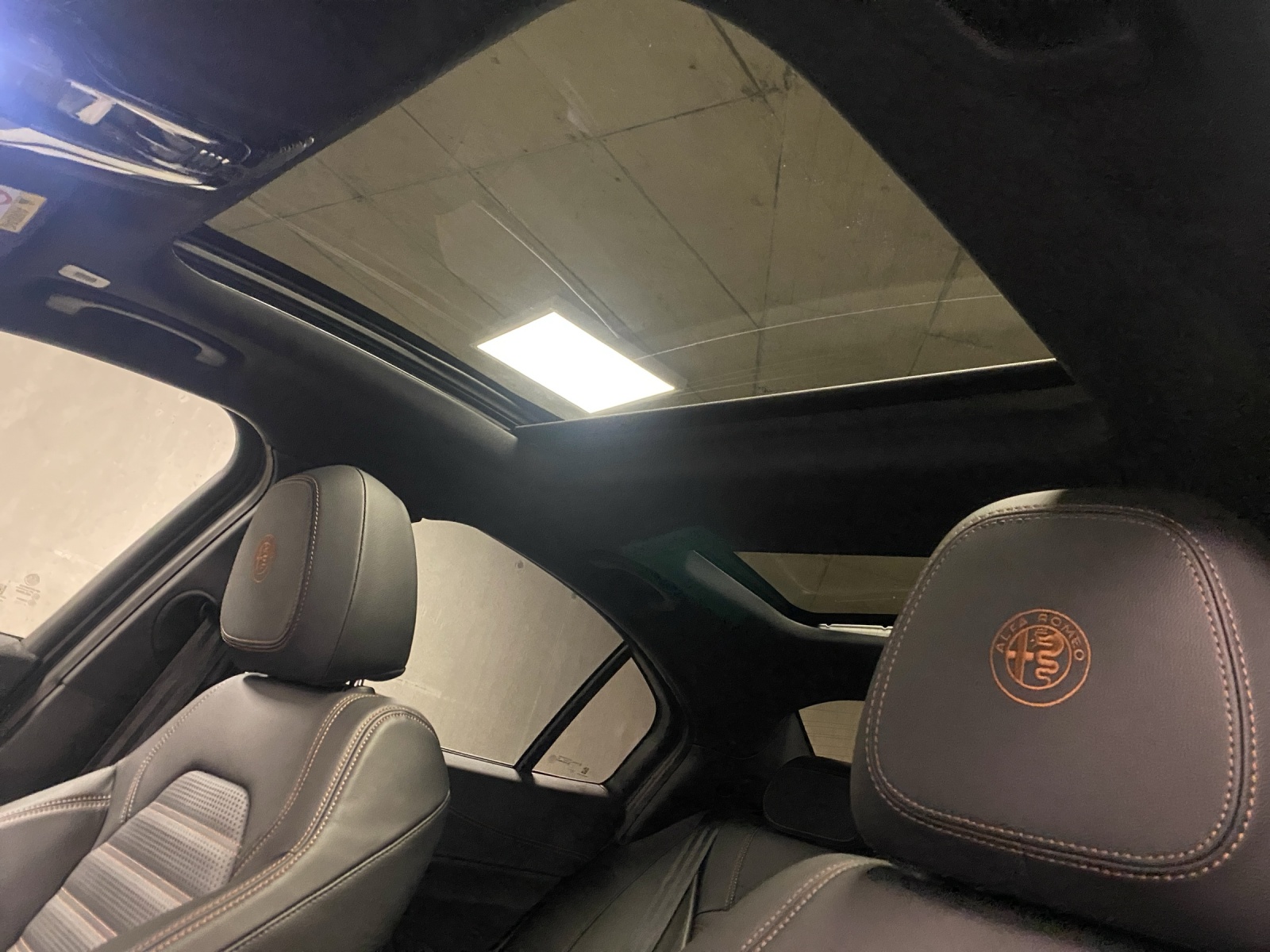 ALFA ROMEO Giulia 2.0 Q4 Intensa Sky-image-11