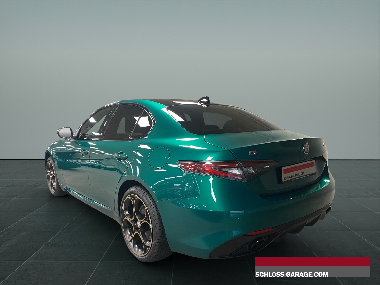 ALFA ROMEO Giulia 2.0 Q4 Intensa Sky-showroom-element-2