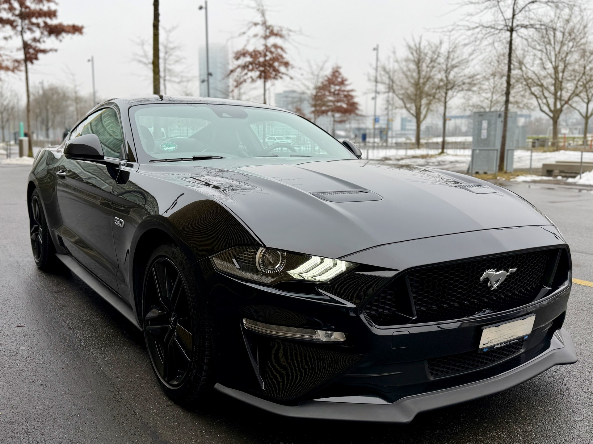 FORD Mustang Fastback 5.0 V8 GT Automat-image-12
