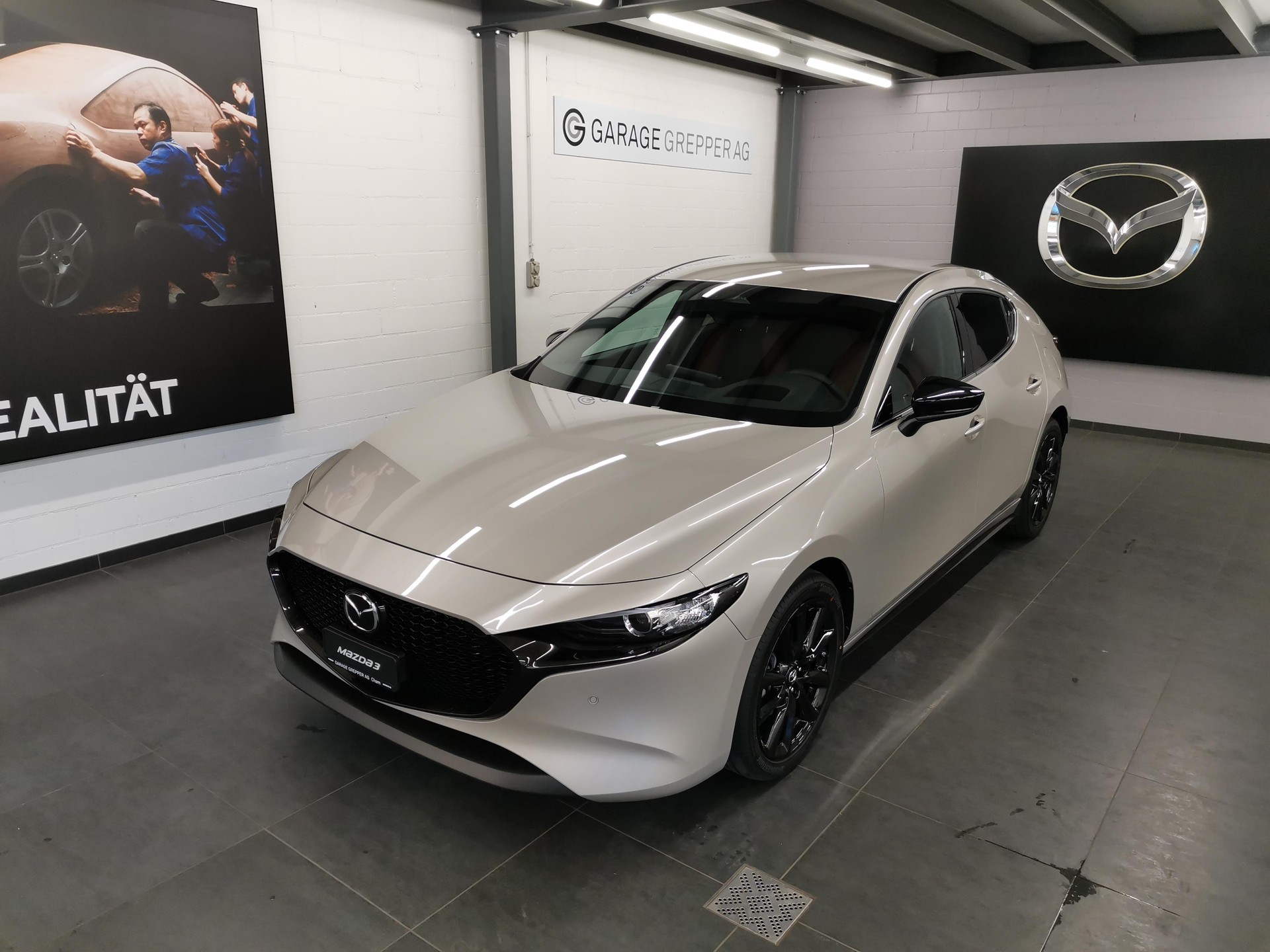 MAZDA 3 Hatchback 2.5 Nagisa