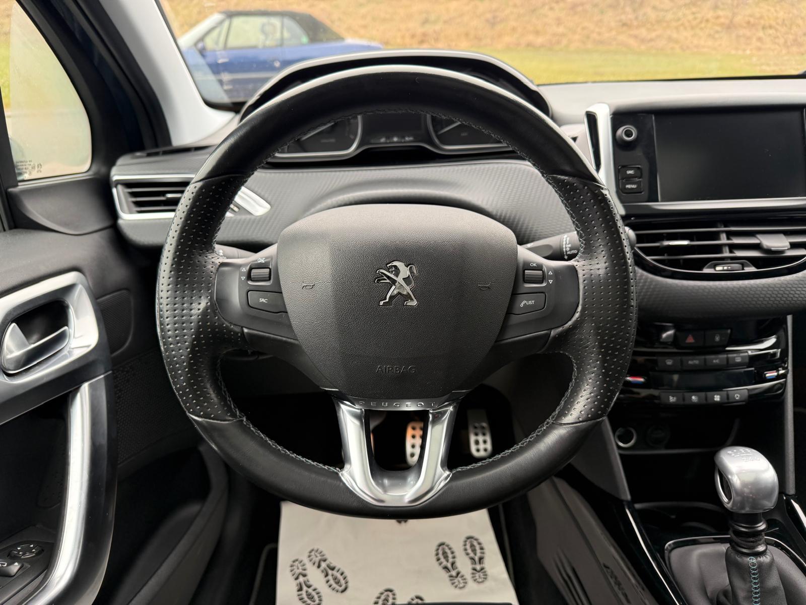 PEUGEOT 2008 1.2 PureTech 130 Crossway S/S-image-11