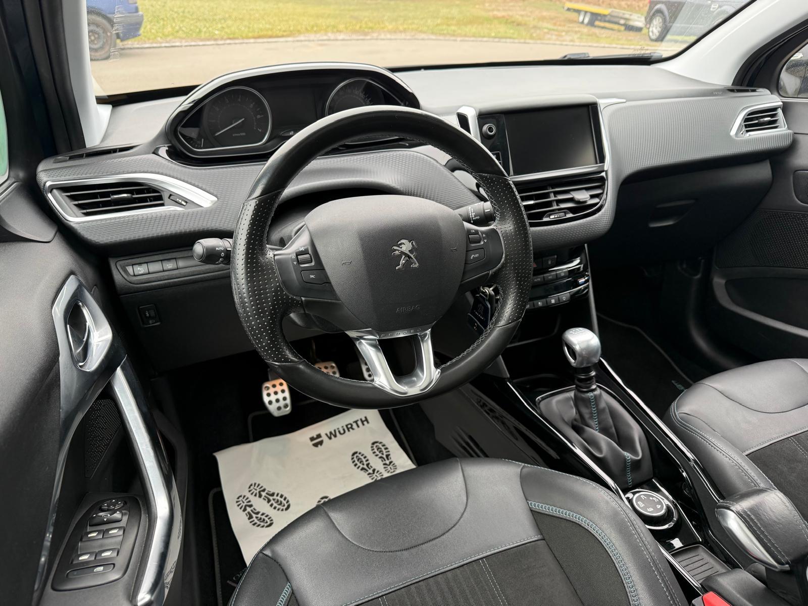 PEUGEOT 2008 1.2 PureTech 130 Crossway S/S-image-7