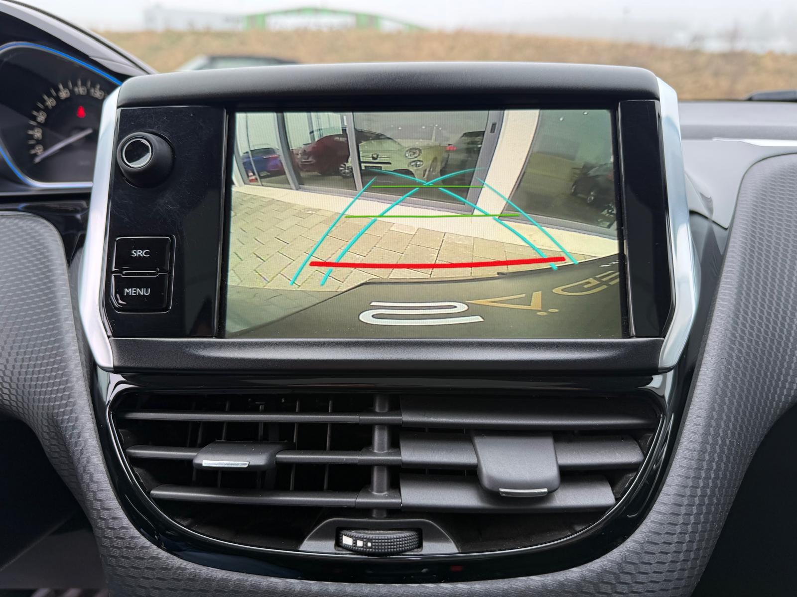 PEUGEOT 2008 1.2 PureTech 130 Crossway S/S-image-12