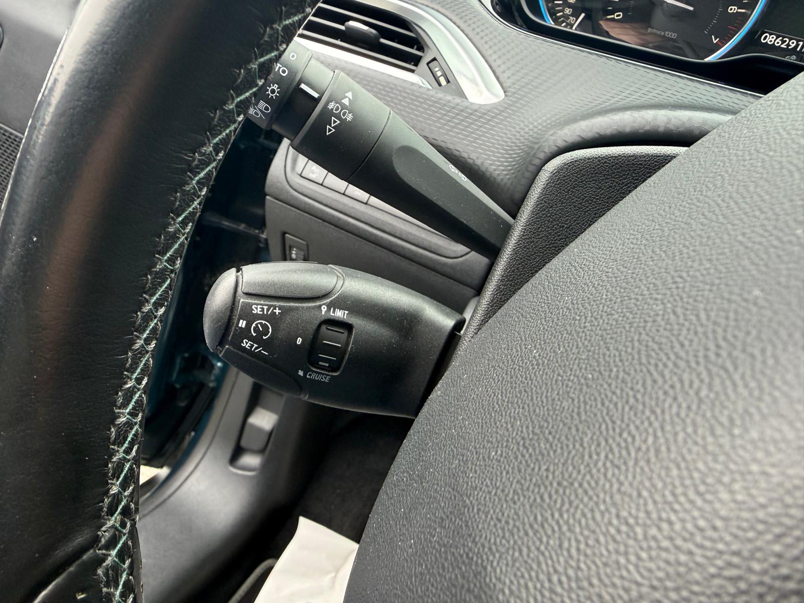PEUGEOT 2008 1.2 PureTech 130 Crossway S/S-image-20