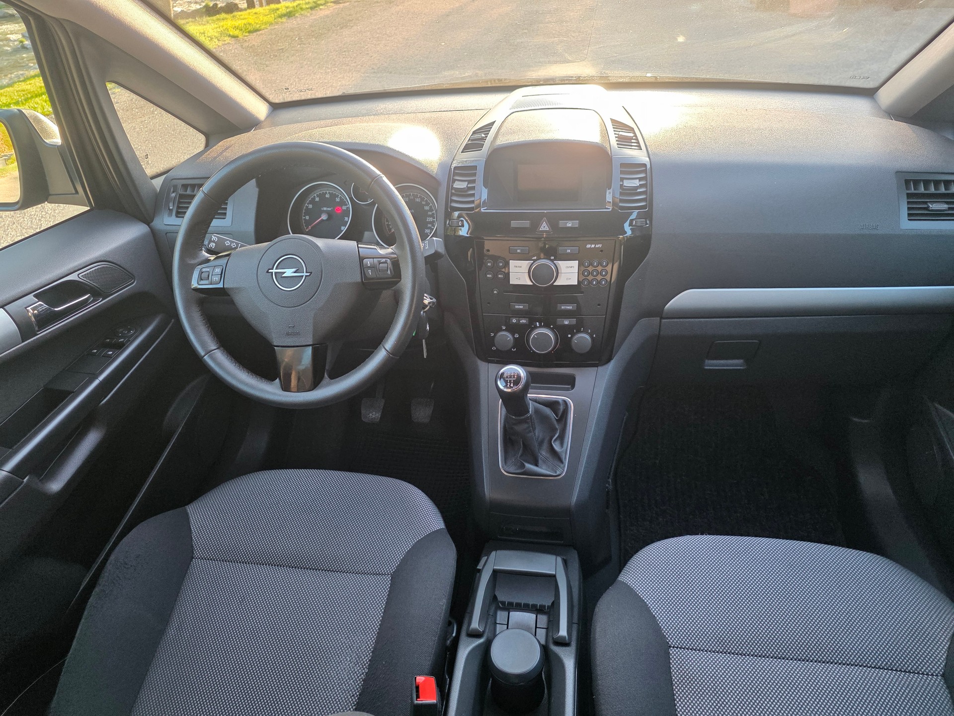 OPEL Zafira 1.6i 16V TP ☆☆☆ Frisch ab MFK ☆☆☆ Sommer- und Winterräder ☆☆☆ Zahnriemen ersetzt ☆☆☆-image-6