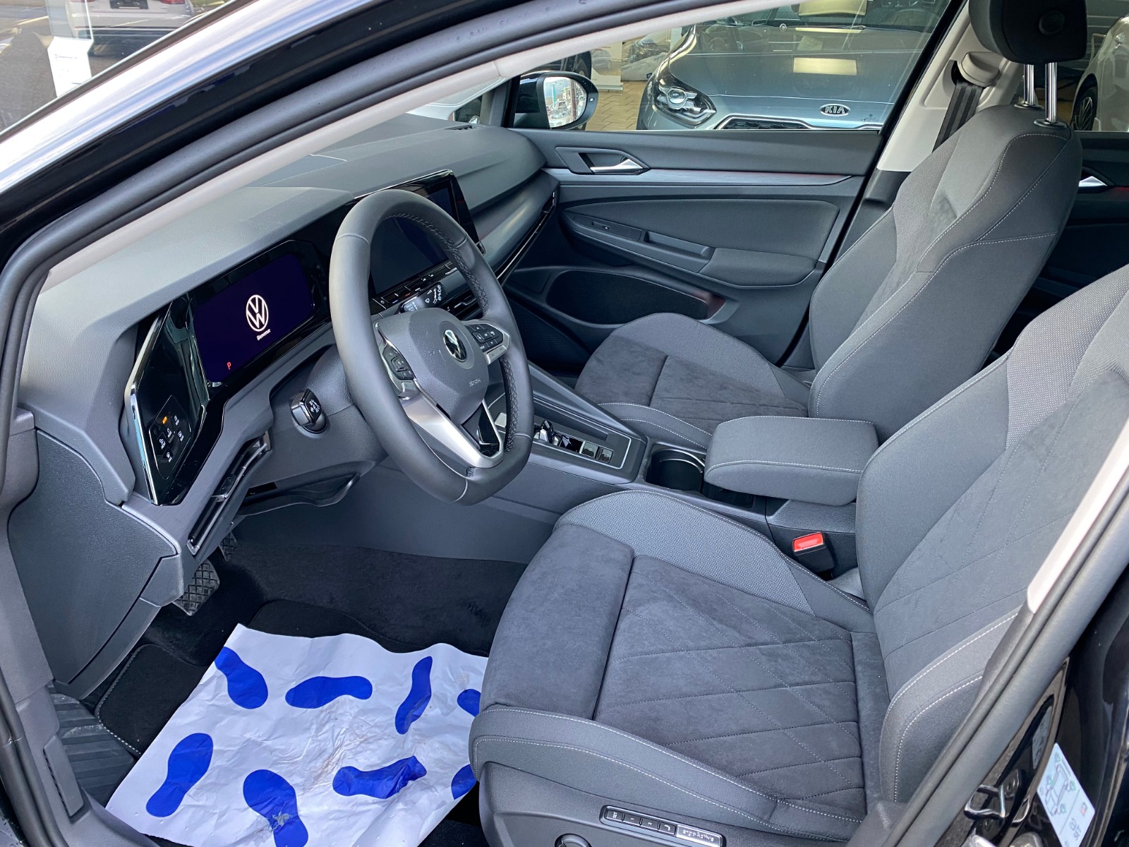 VW Golf 1.4 TSI PHEV Style-image-6