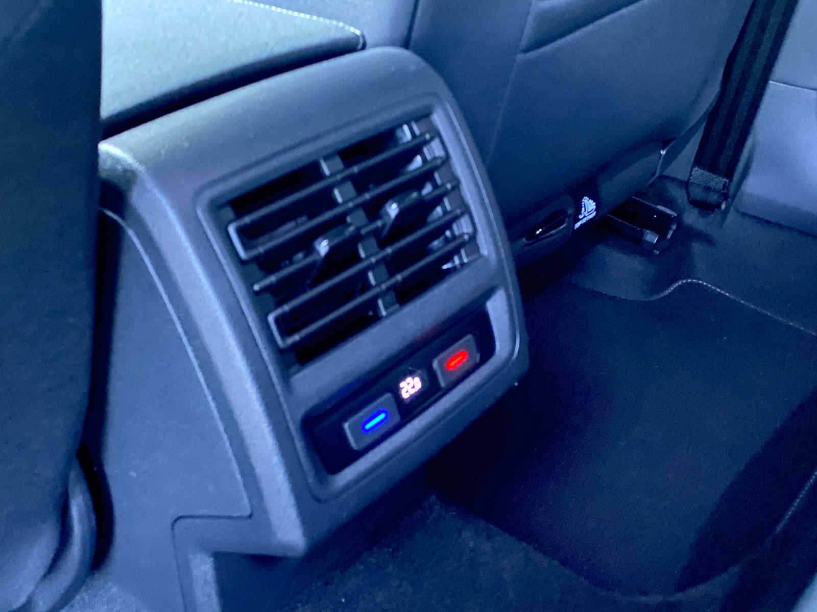 VW Golf 1.4 TSI PHEV Style-image-9