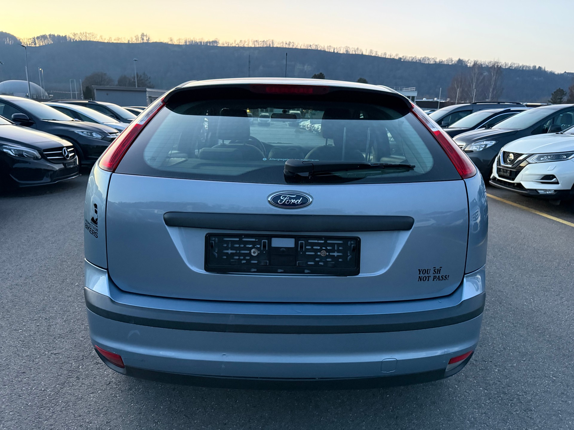 FORD Focus 1.6i Ghia Automatic-image-12