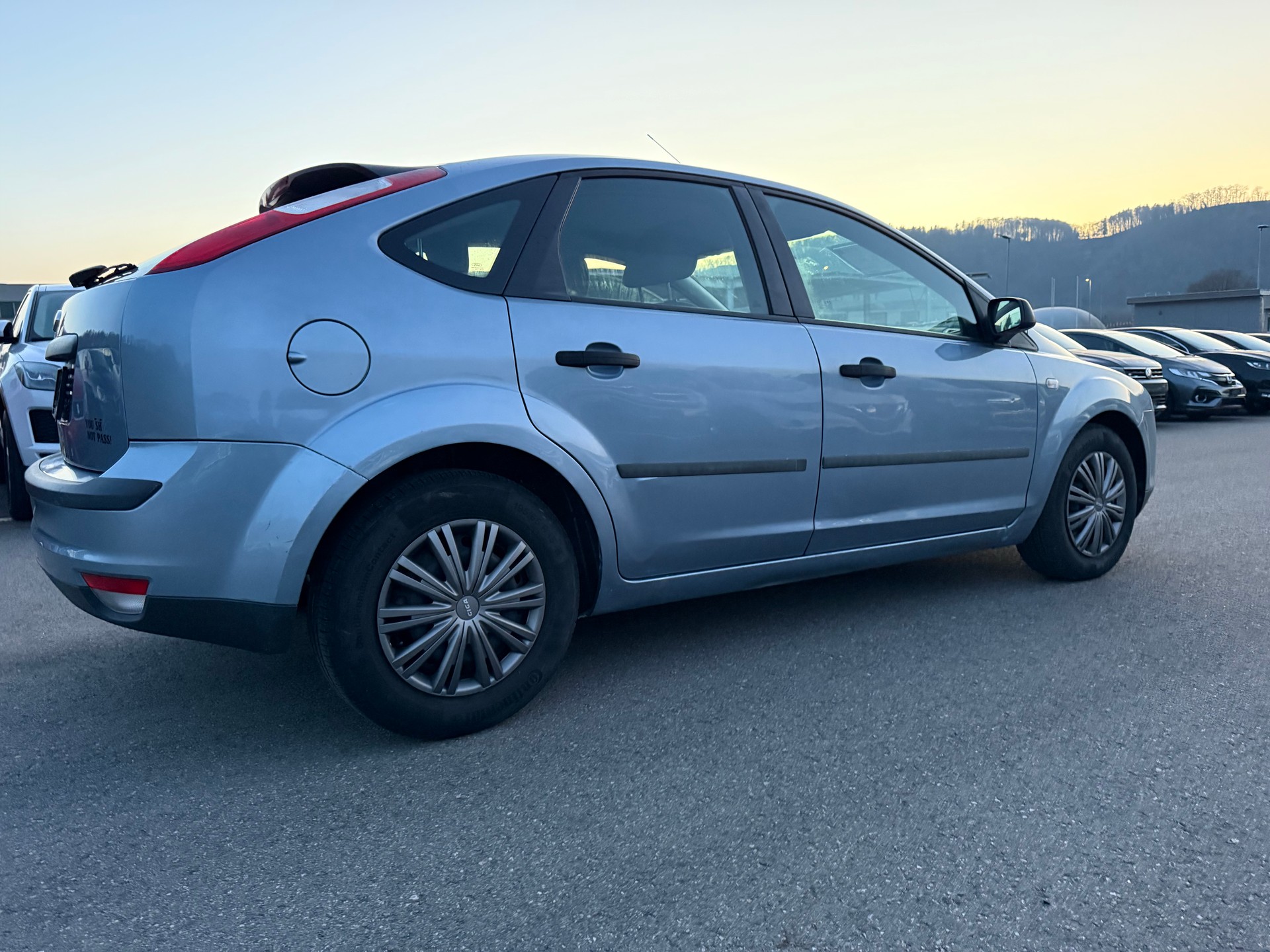 FORD Focus 1.6i Ghia Automatic-image-9