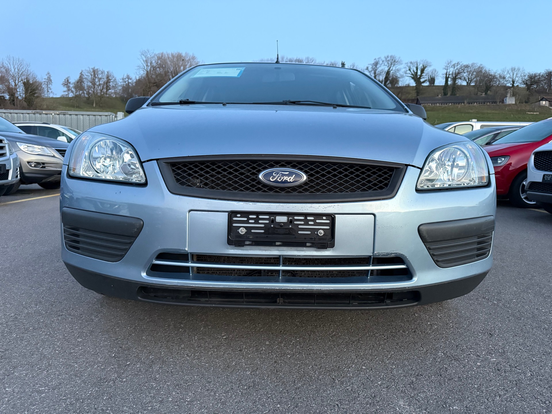 FORD Focus 1.6i Ghia Automatic-image-3