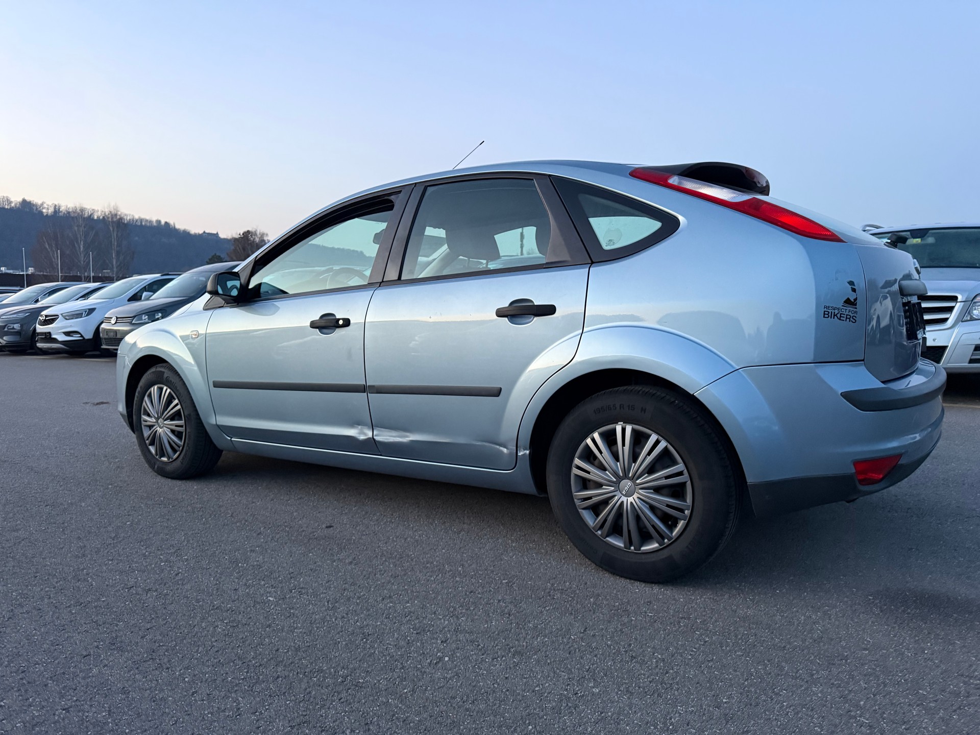 FORD Focus 1.6i Ghia Automatic-image-14