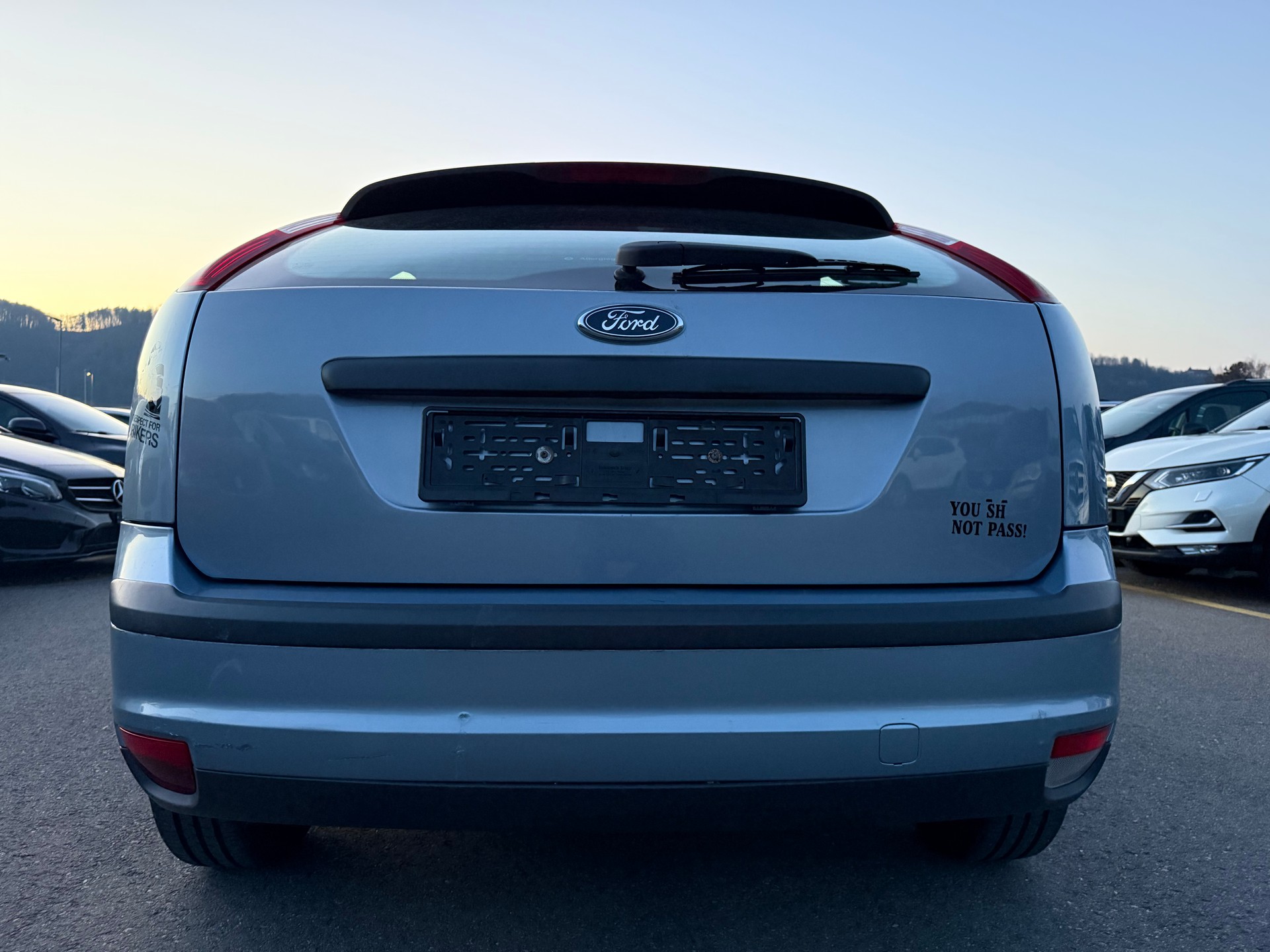 FORD Focus 1.6i Ghia Automatic-image-11