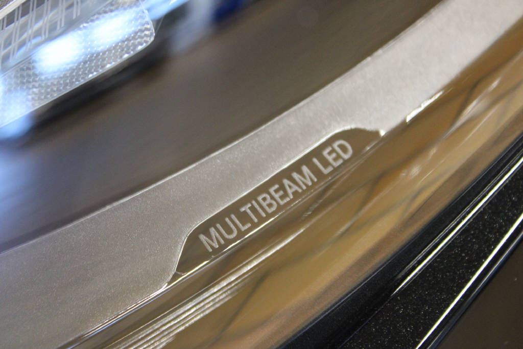 MERCEDES-BENZ CLA 220 4Matic AMG Line-image-13