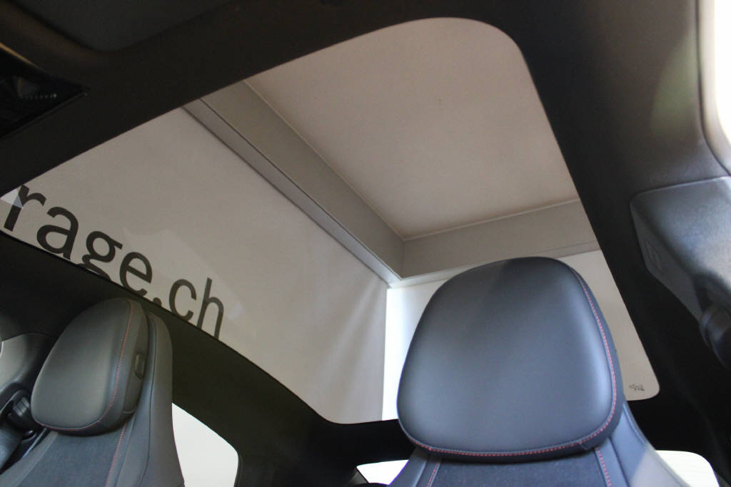 MERCEDES-BENZ CLA 220 4Matic AMG Line-image-4