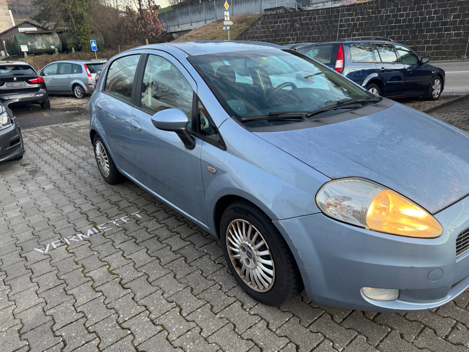 FIAT Punto 1.4 Dynamic-image-1