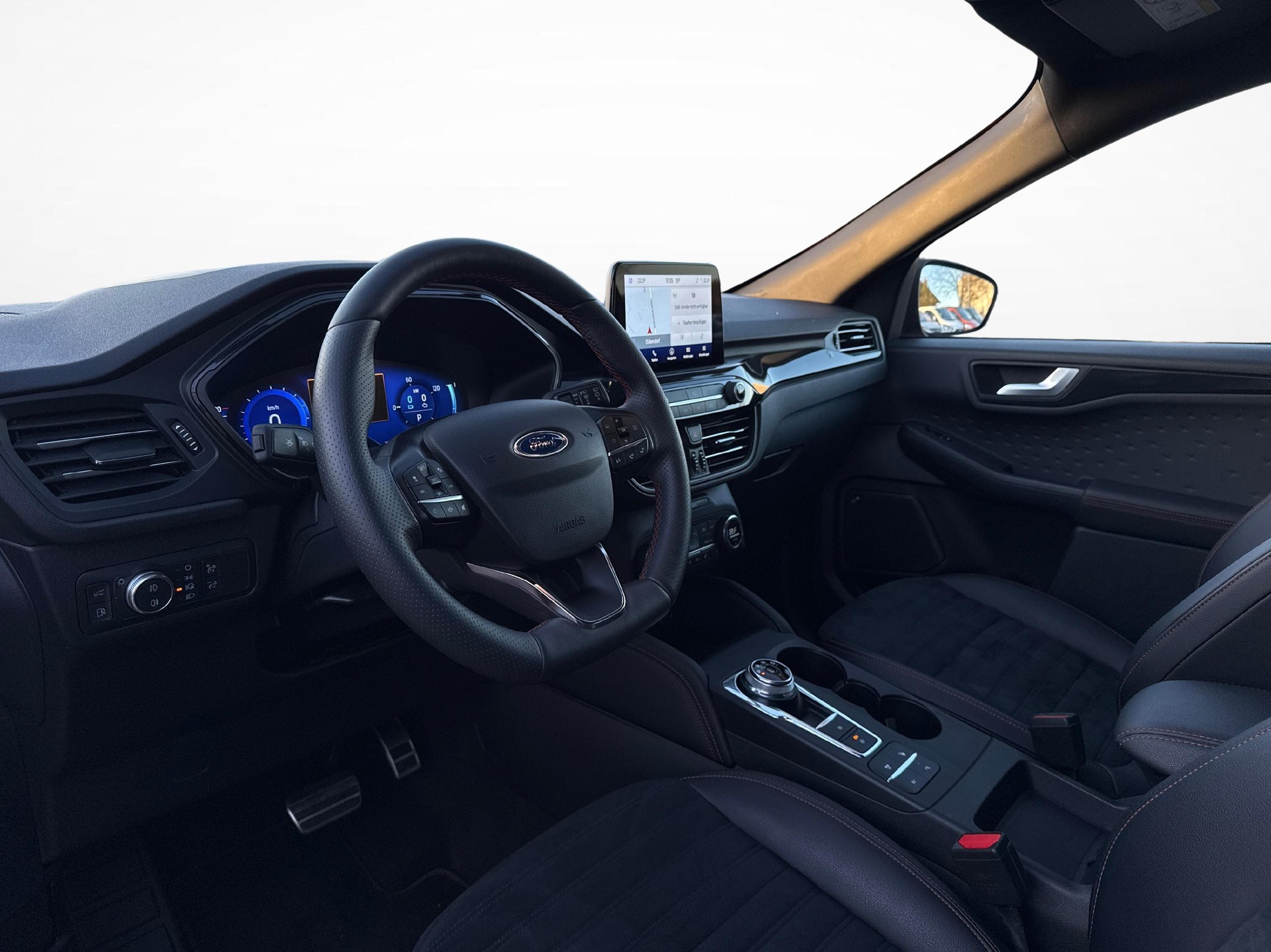 FORD Kuga 2.5 Plug-in Hybrid ST-Line X-image-12