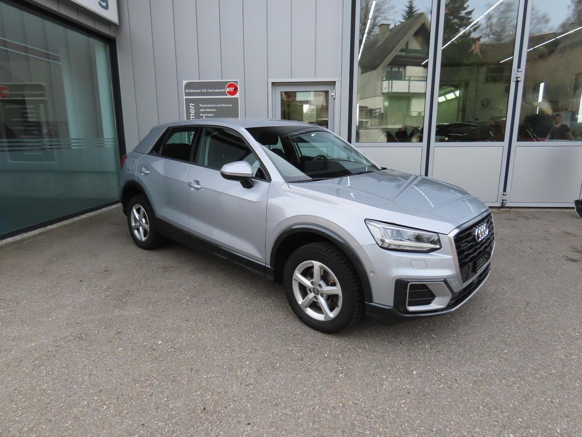 AUDI Q2 2.0 TFSI Design quattro S-Tronic-showroom-element-2