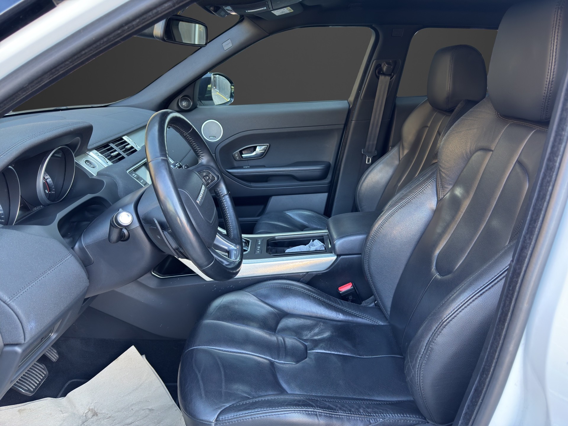 LAND ROVER Range Rover Evoque 2.2 TD4 Pure AT9-image-10