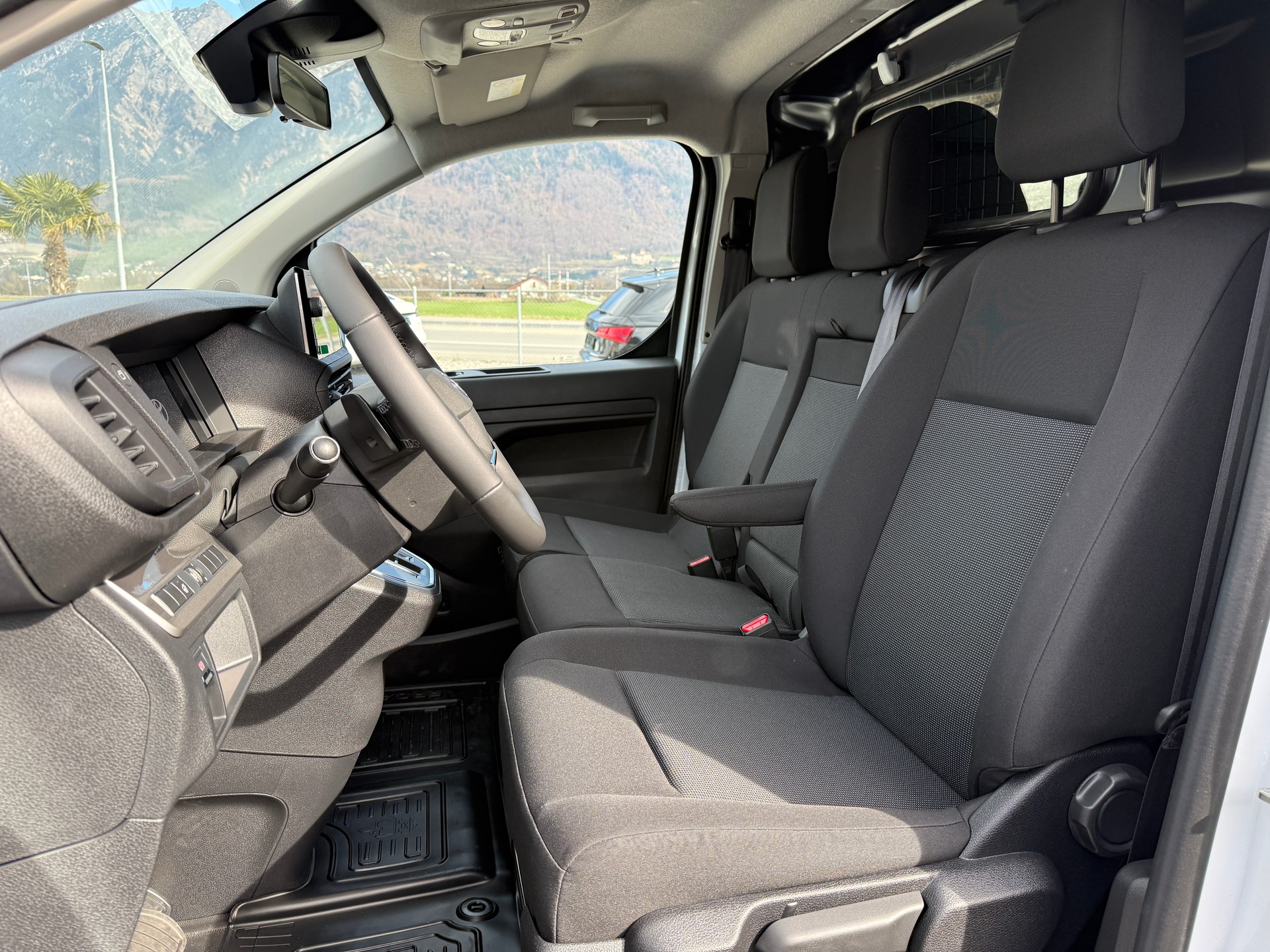 TOYOTA Proace EV 75kWh✅Long L2 Activ✅Adaptiver Tempomat✅-image-9