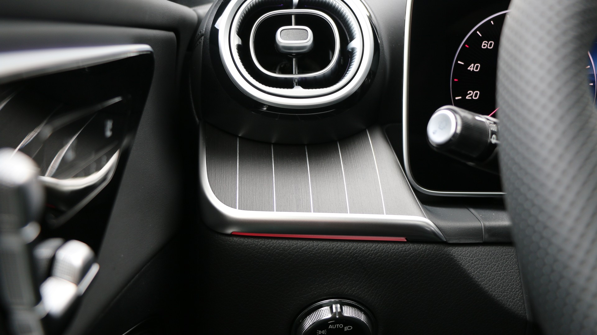 MERCEDES-BENZ GLC 400 e 4MATIC EQ-Star Hybrid-image-17