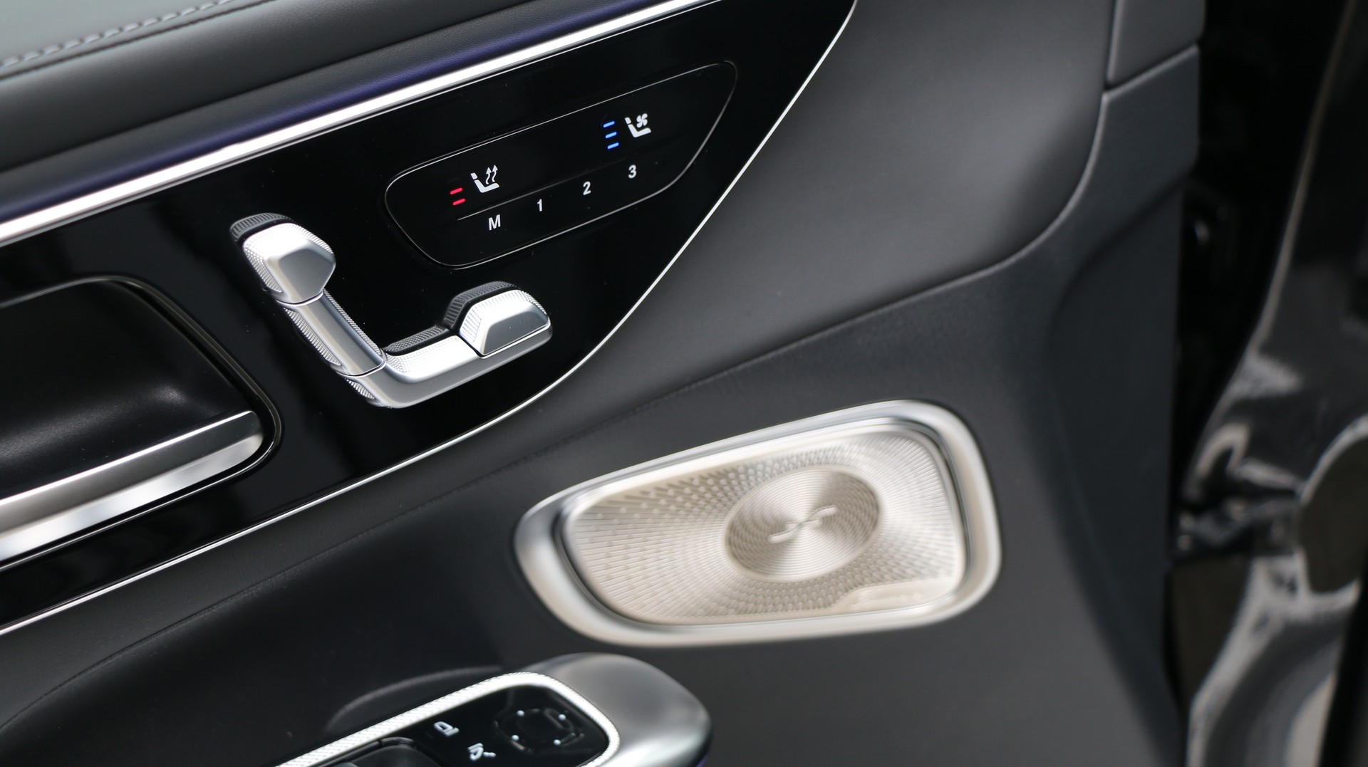 MERCEDES-BENZ GLC 400 e 4MATIC EQ-Star Hybrid-image-12
