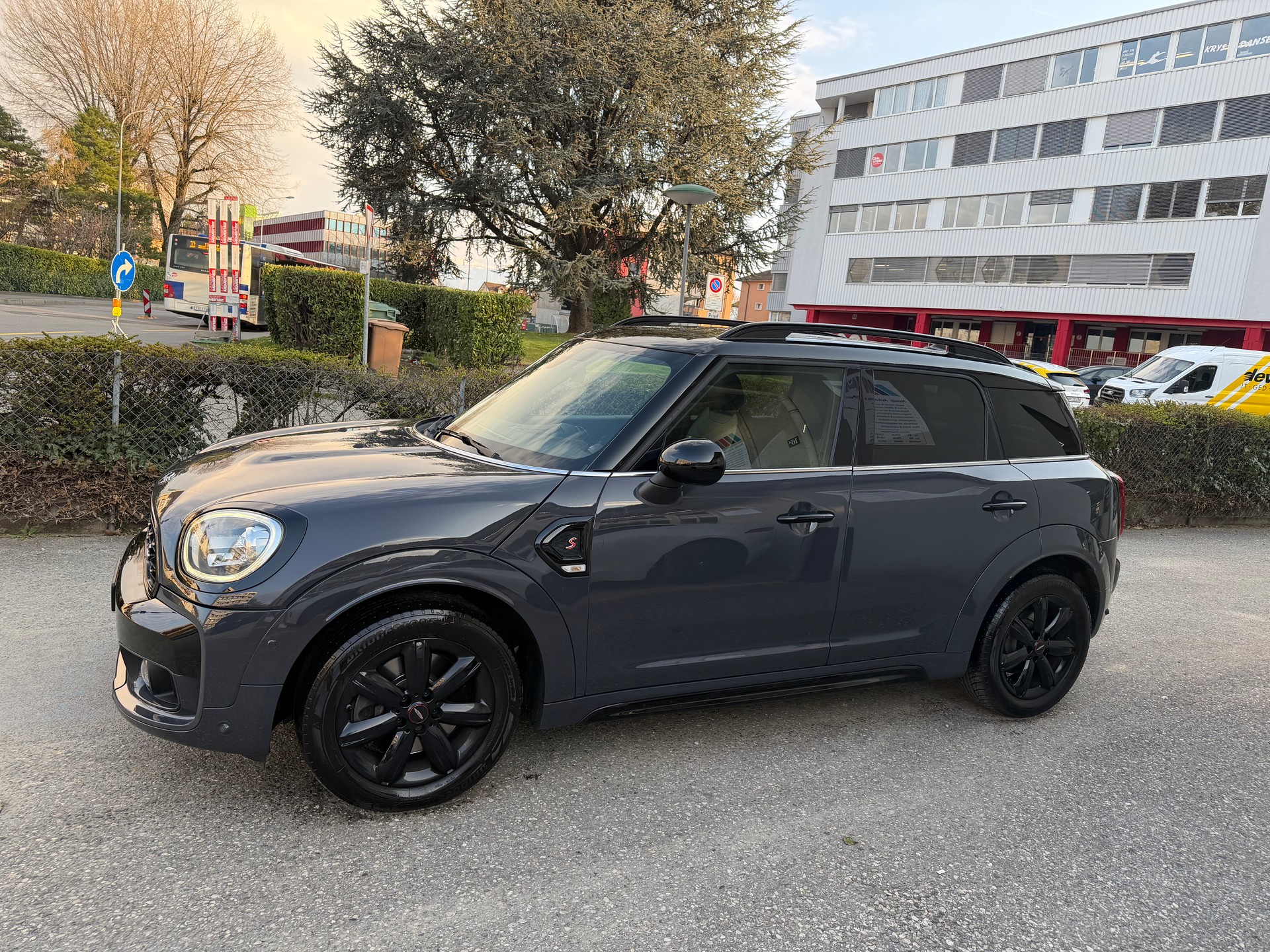 MINI Countryman Cooper S ALL4 Steptronic-image-2