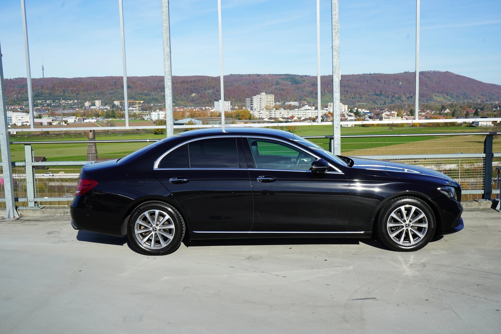 MERCEDES-BENZ E 200 AVANTGARDE 9G-TRONIC l 184 PS-image-4