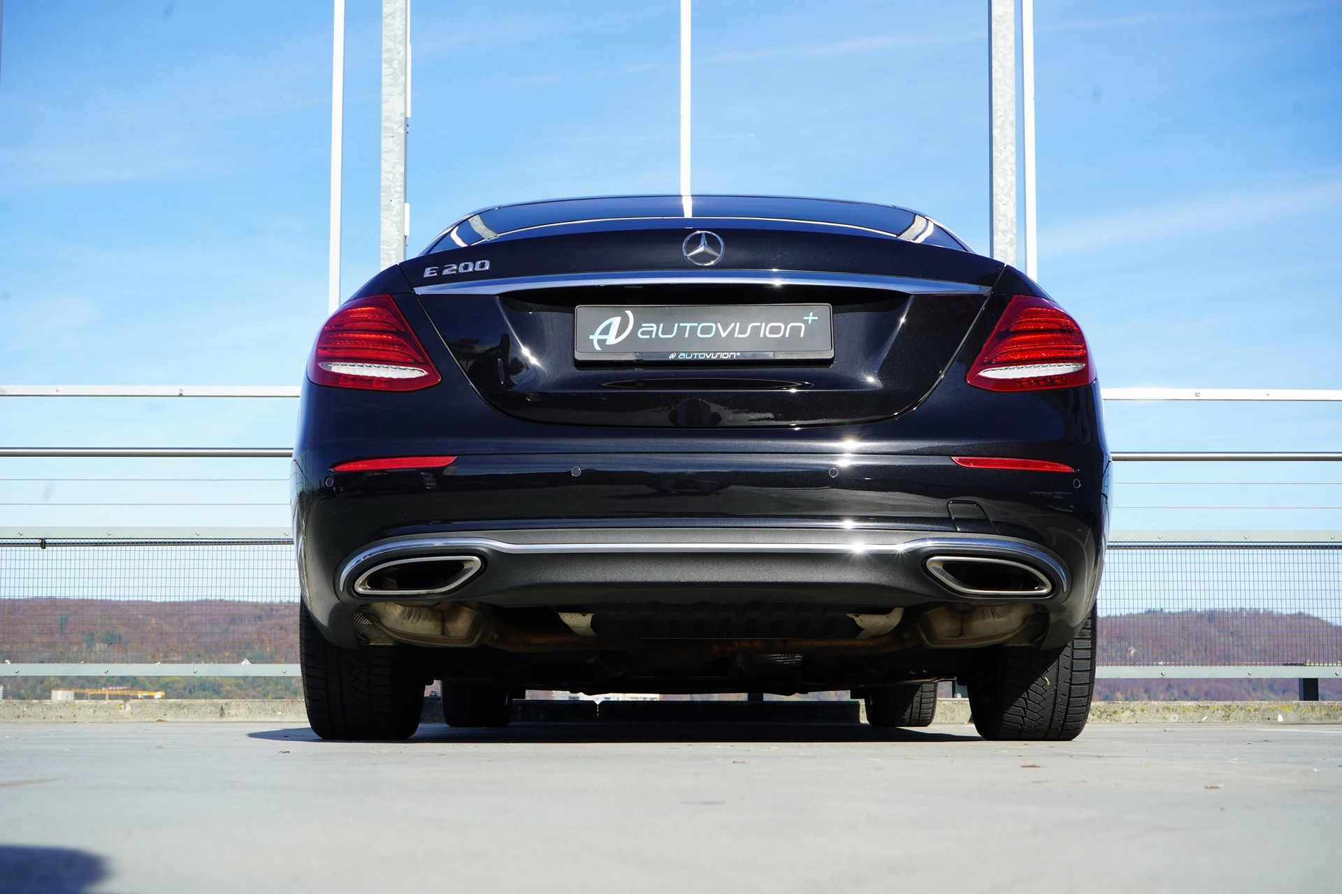 MERCEDES-BENZ E 200 AVANTGARDE 9G-TRONIC l 184 PS-image-15