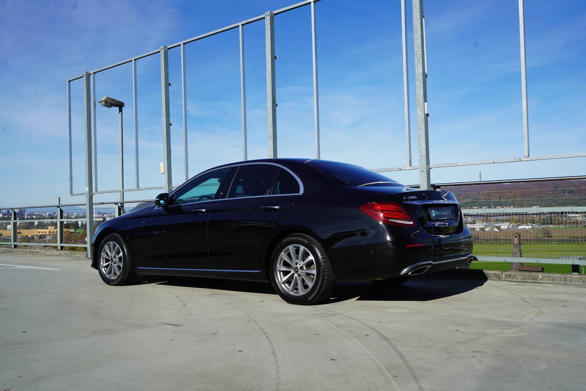 MERCEDES-BENZ E 200 AVANTGARDE 9G-TRONIC l 184 PS-image-8