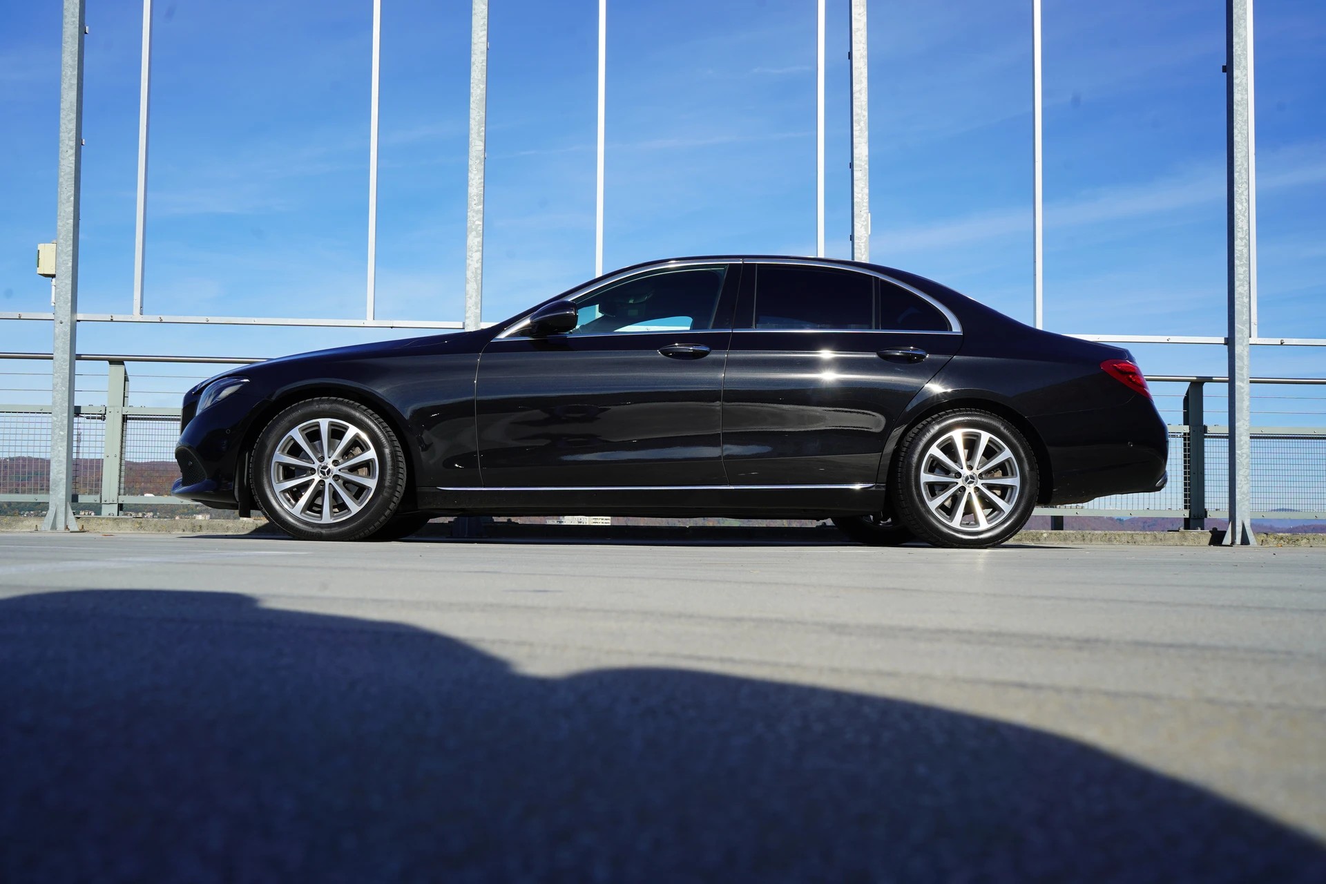MERCEDES-BENZ E 200 AVANTGARDE 9G-TRONIC l 184 PS-image-1