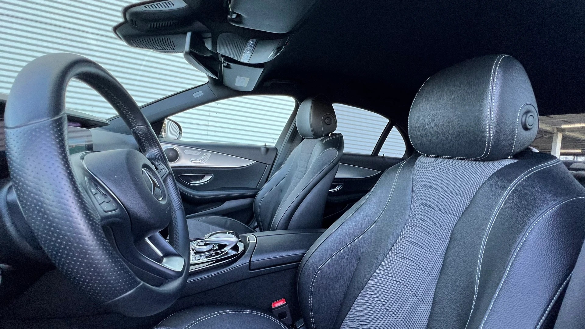 MERCEDES-BENZ E 200 AVANTGARDE 9G-TRONIC l 184 PS-image-23