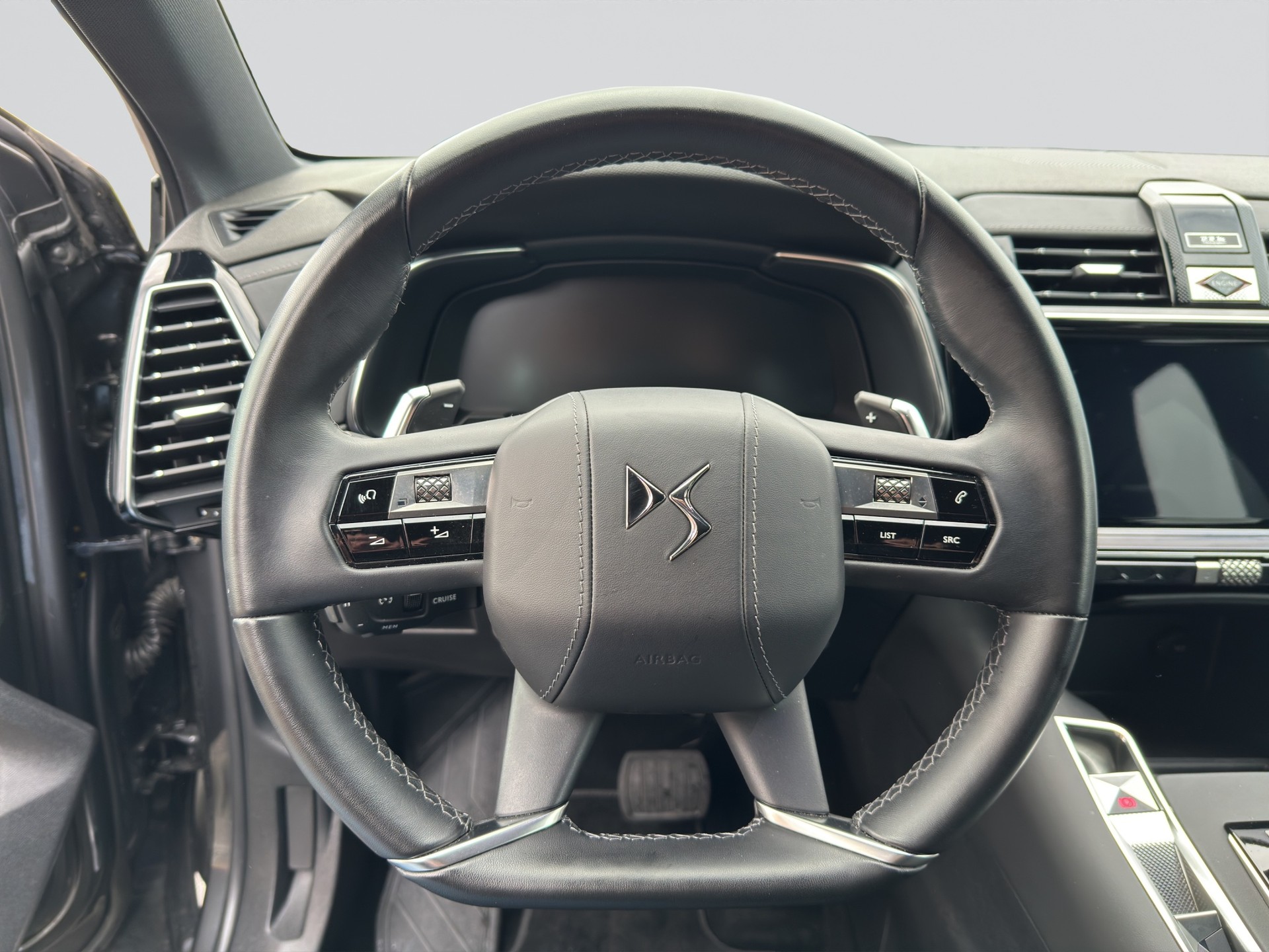 DS AUTOMOBILES DS 7 E-Tense 300 4x4 Rivoli-image-10