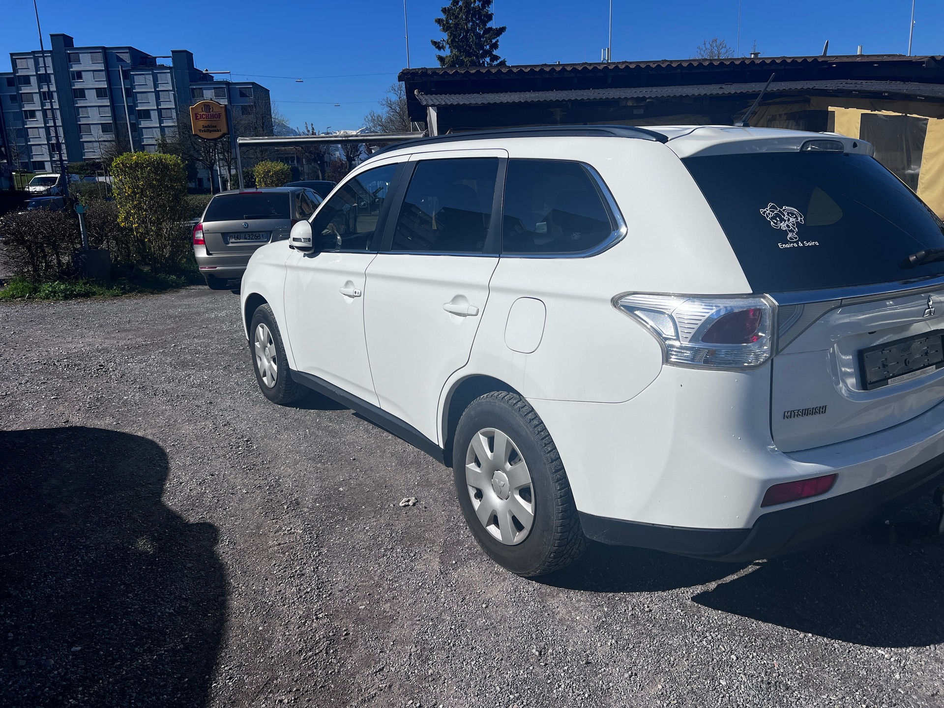 MITSUBISHI Outlander 2.2 DID Navigator Safety 4WD Automatic-image-4