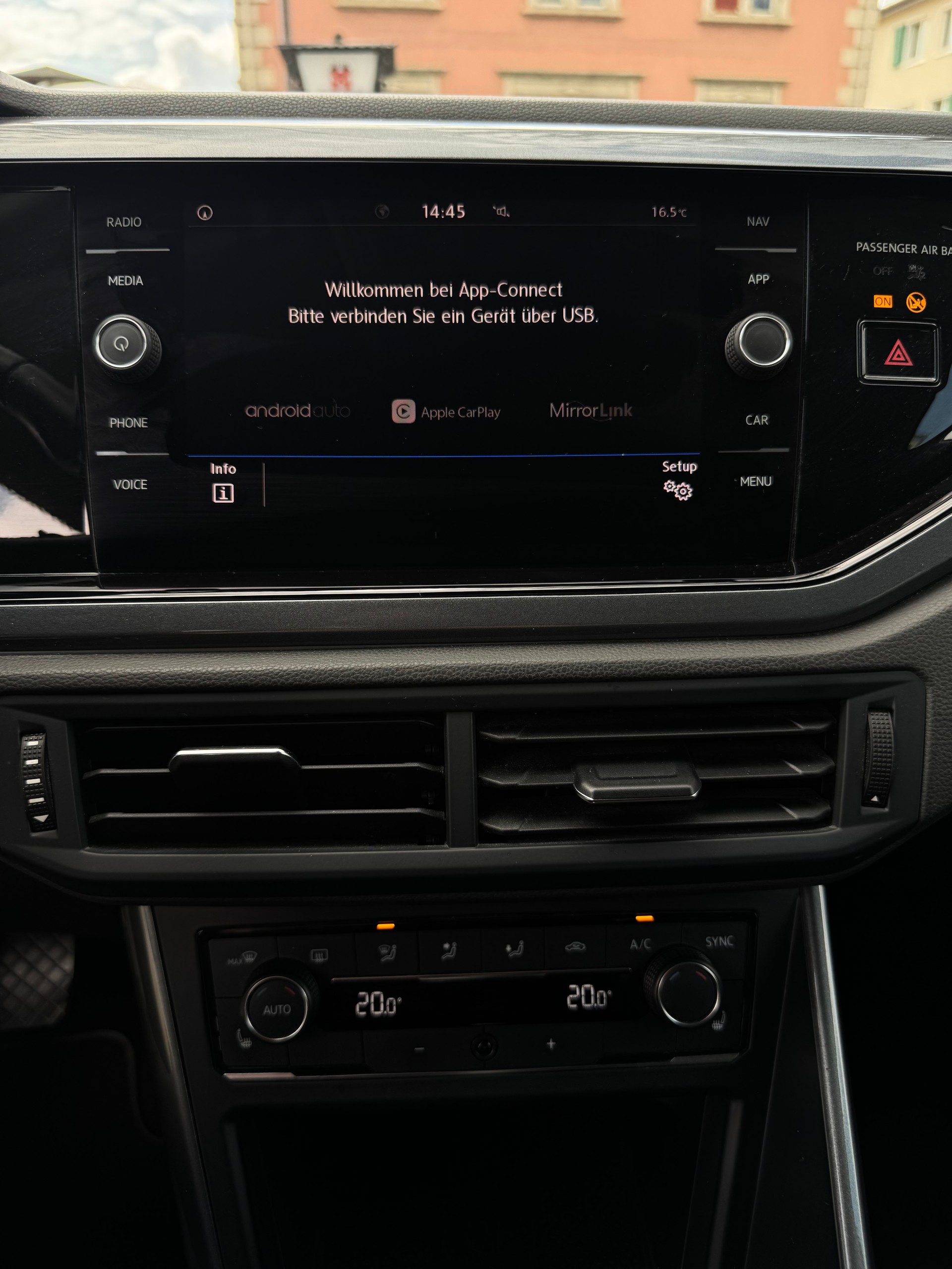 VW Polo 1.0 TSI BMT Highline DSG-image-13