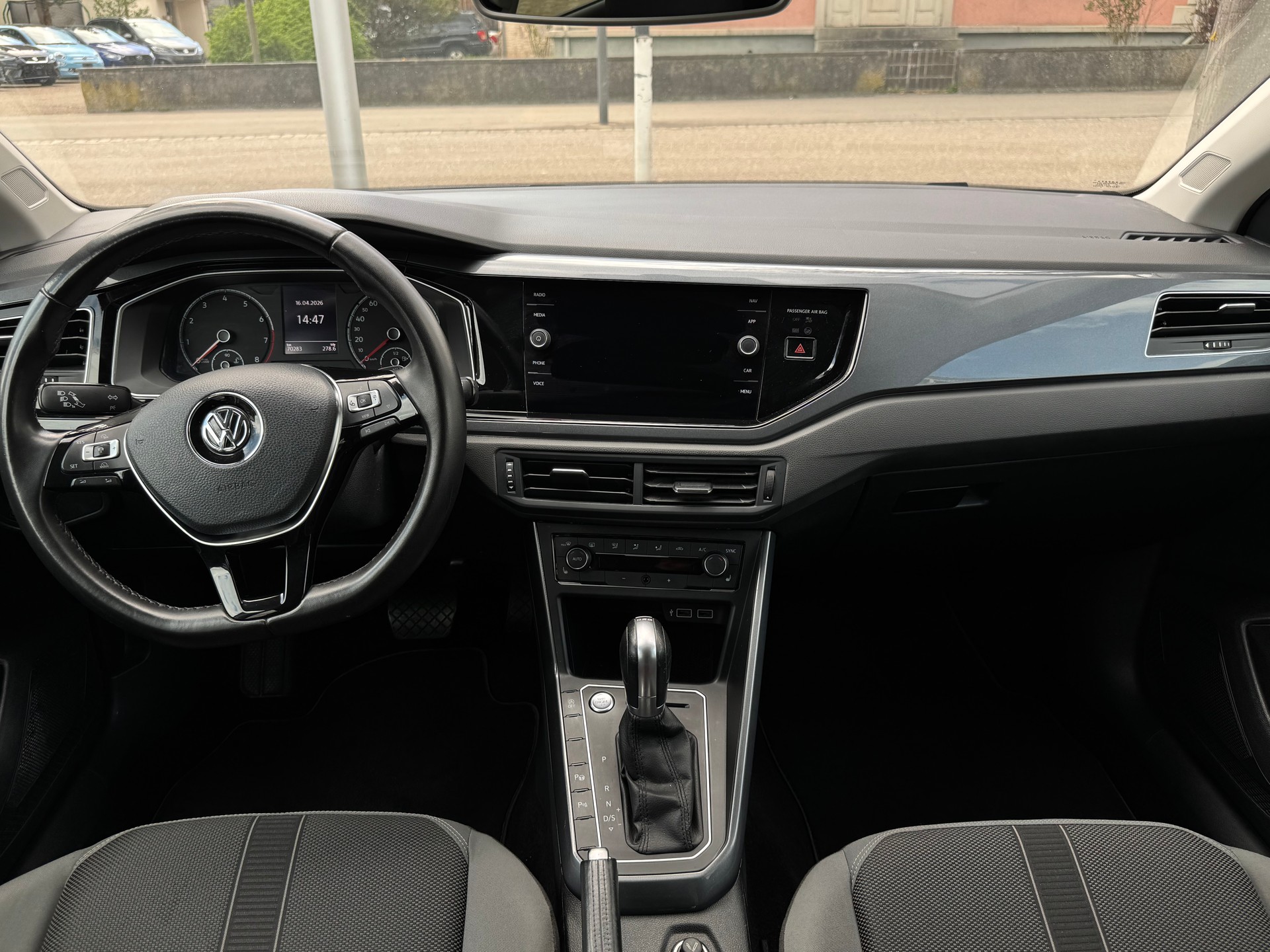 VW Polo 1.0 TSI BMT Highline DSG-image-8