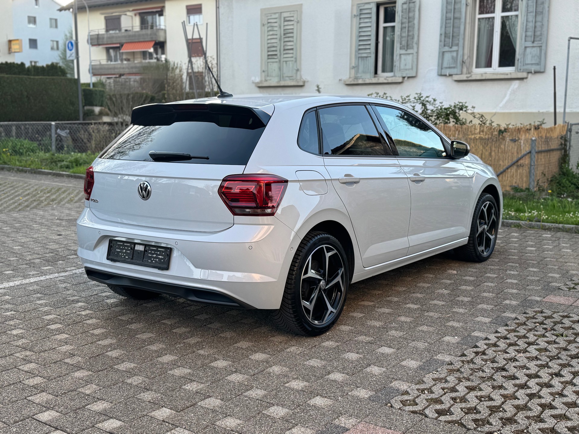 VW Polo 1.0 TSI BMT Highline DSG-image-4