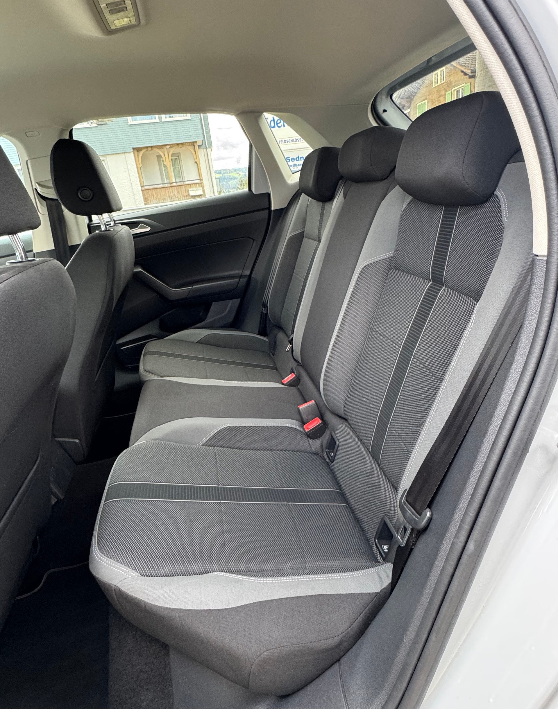 VW Polo 1.0 TSI BMT Highline DSG-image-15