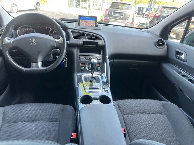 PEUGEOT 3008 1.6 16V T Style Tiptronic-image-6