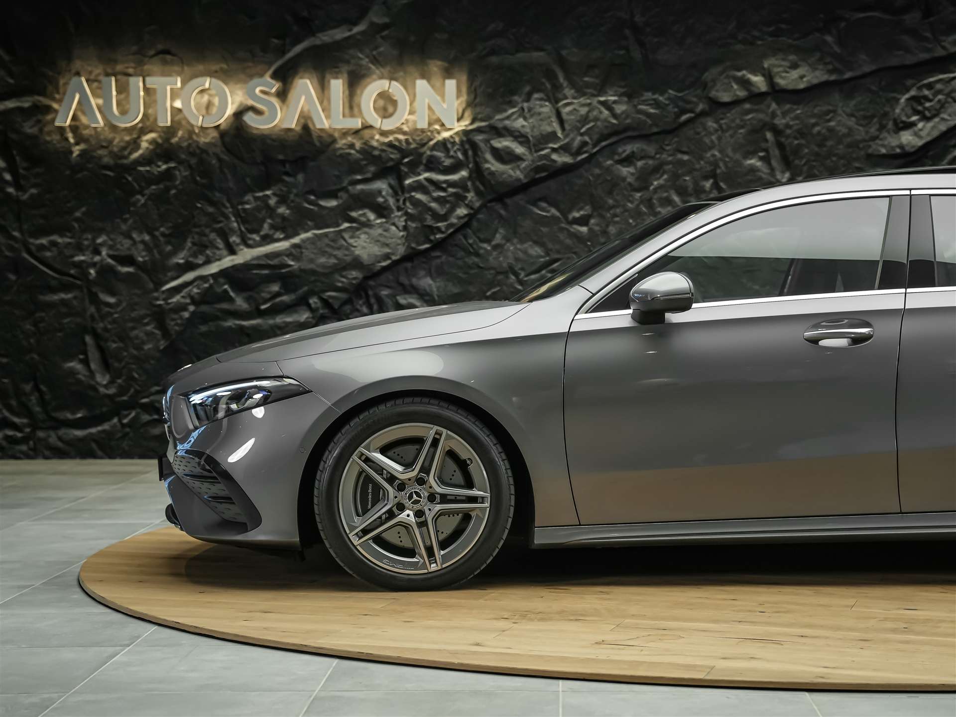 MERCEDES-BENZ A 250 AMG Line 4Matic 8G-DCT *Panorama*Multibeam LED*Lenkradheizung*-image-16