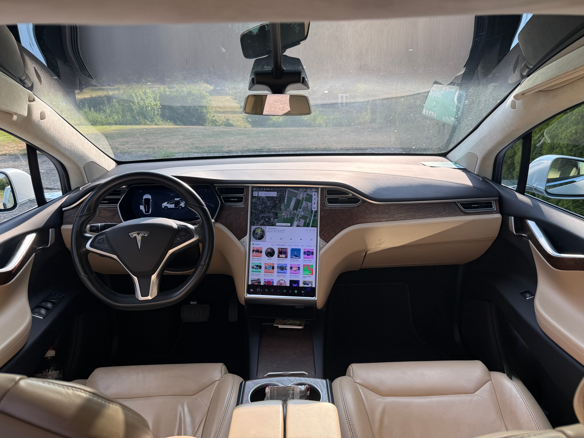 TESLA Model X 90 D-image-4